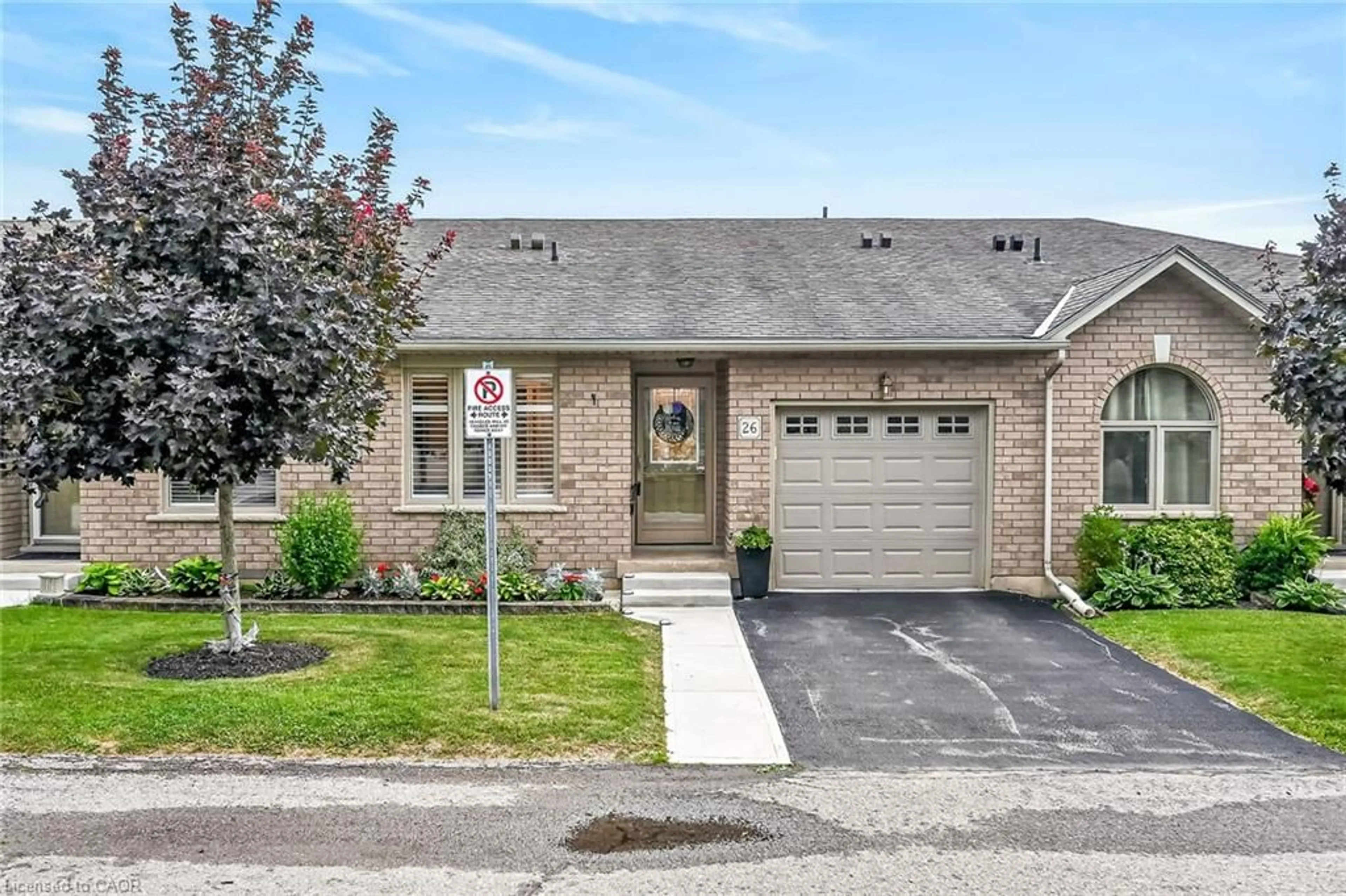 Home with brick exterior material, street for 40 Braemar Ave #26, Caledonia Ontario N3W 2N1