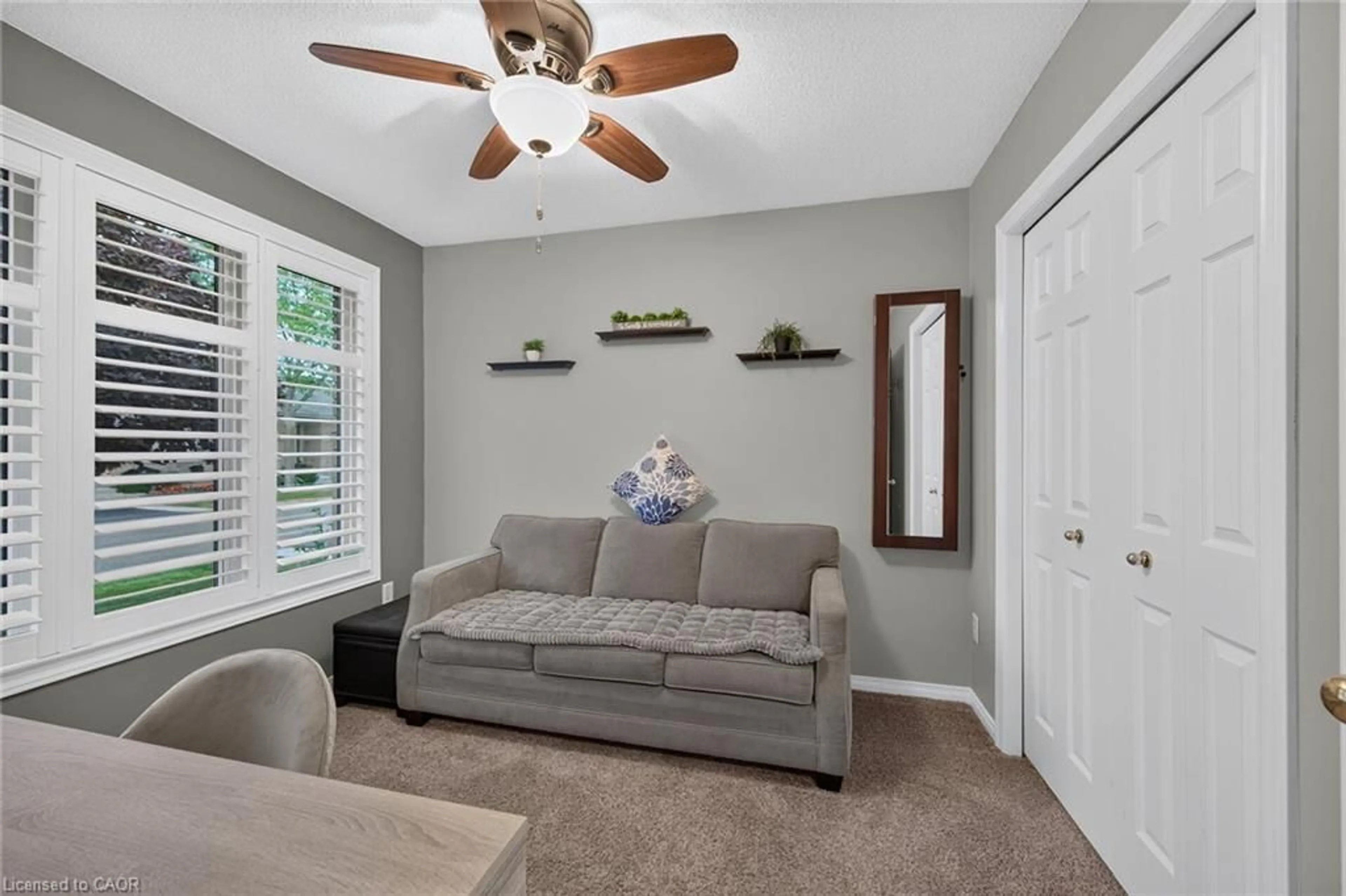 Living room with furniture, unknown for 40 Braemar Ave #26, Caledonia Ontario N3W 2N1