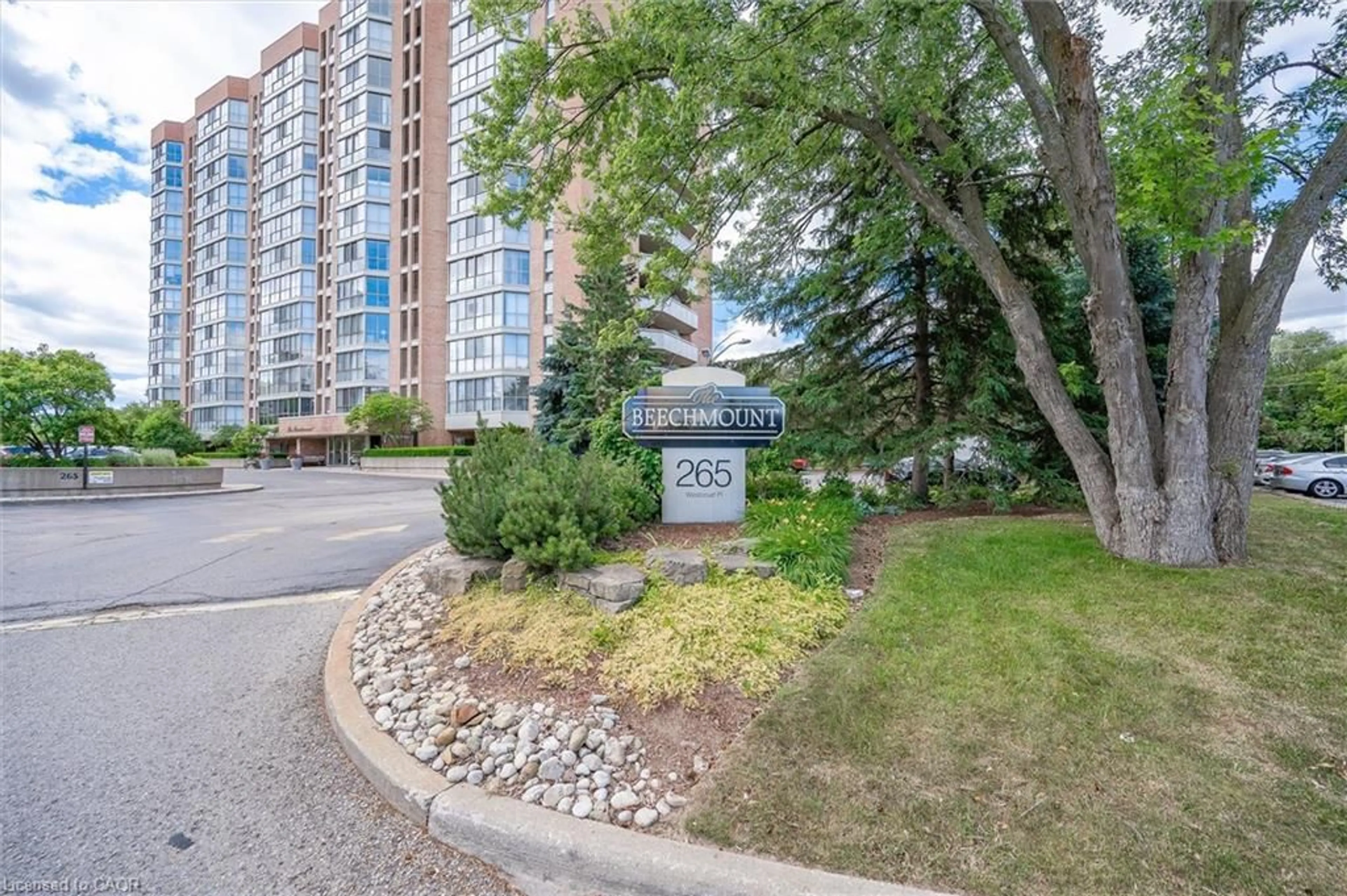 Patio, unknown for 265 Westcourt Pl #PH04, Waterloo Ontario N2L 6E4