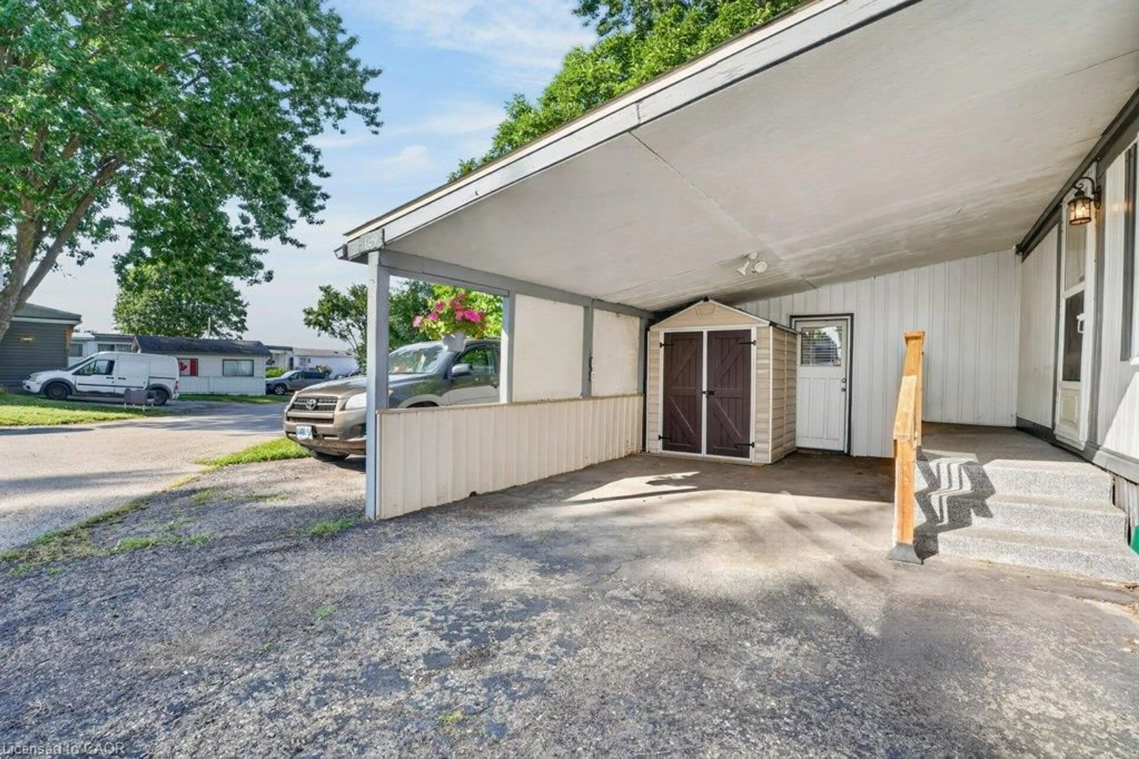 Unknown for 129 Scott St, Woolwich Ontario N2J 4G8