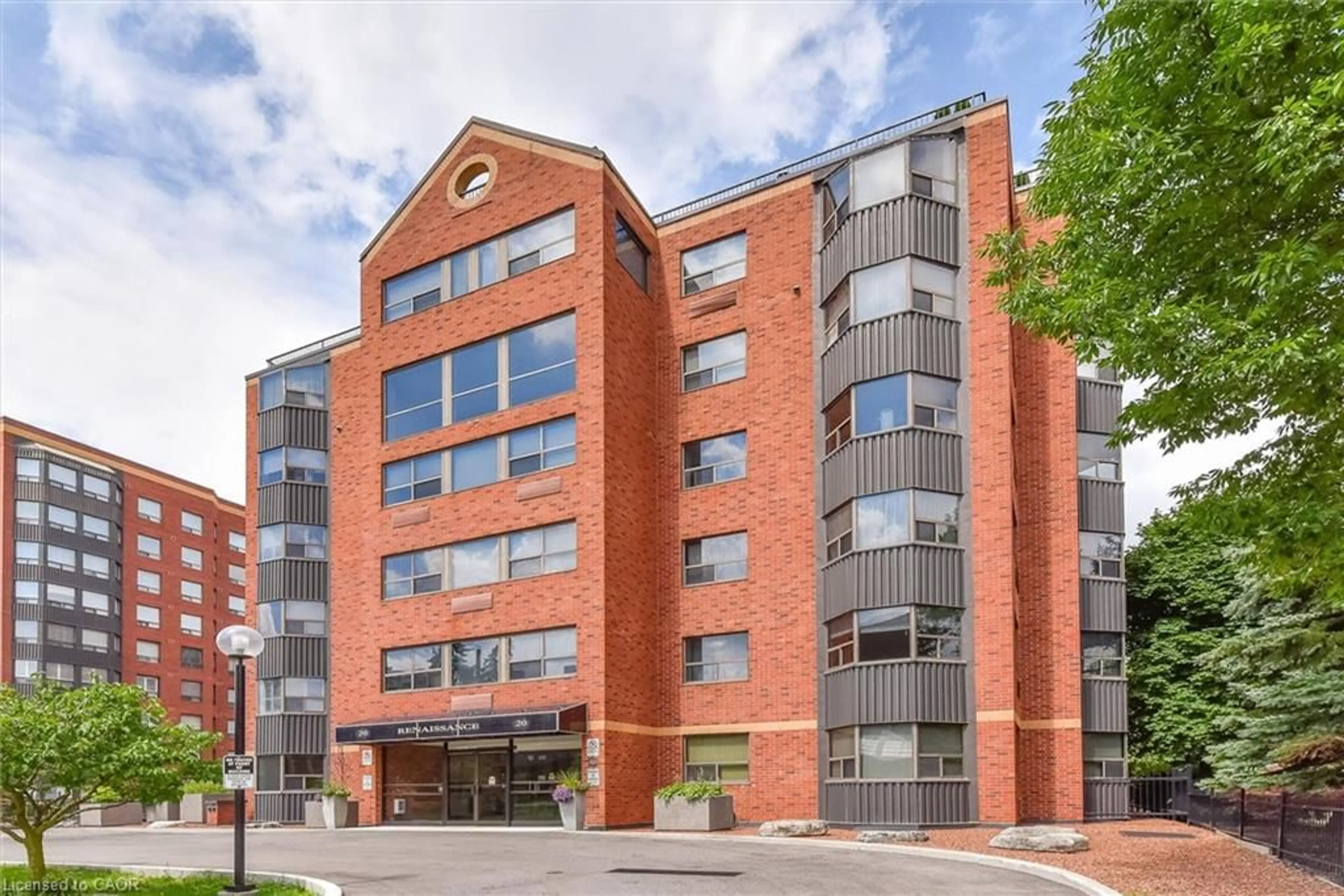 Home with brick exterior material, building for 20 Ellen St #408, Kitchener Ontario N2H 6R7