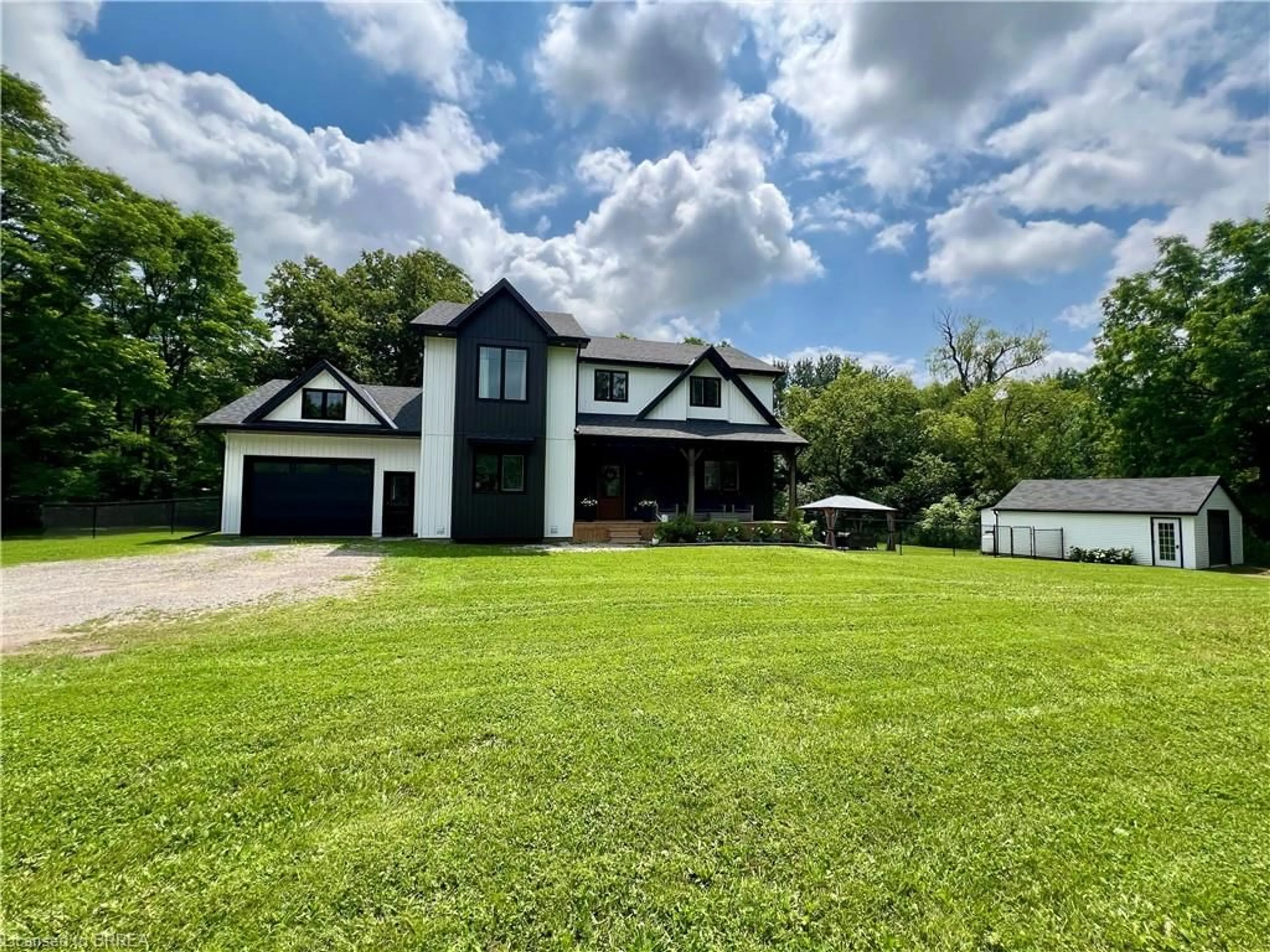 A pic from outside/outdoor area/front of a property/back of a property/a pic from drone, water/lake/river/ocean view for 46 Angling Rd, Waterford Ontario N0E 1Y0