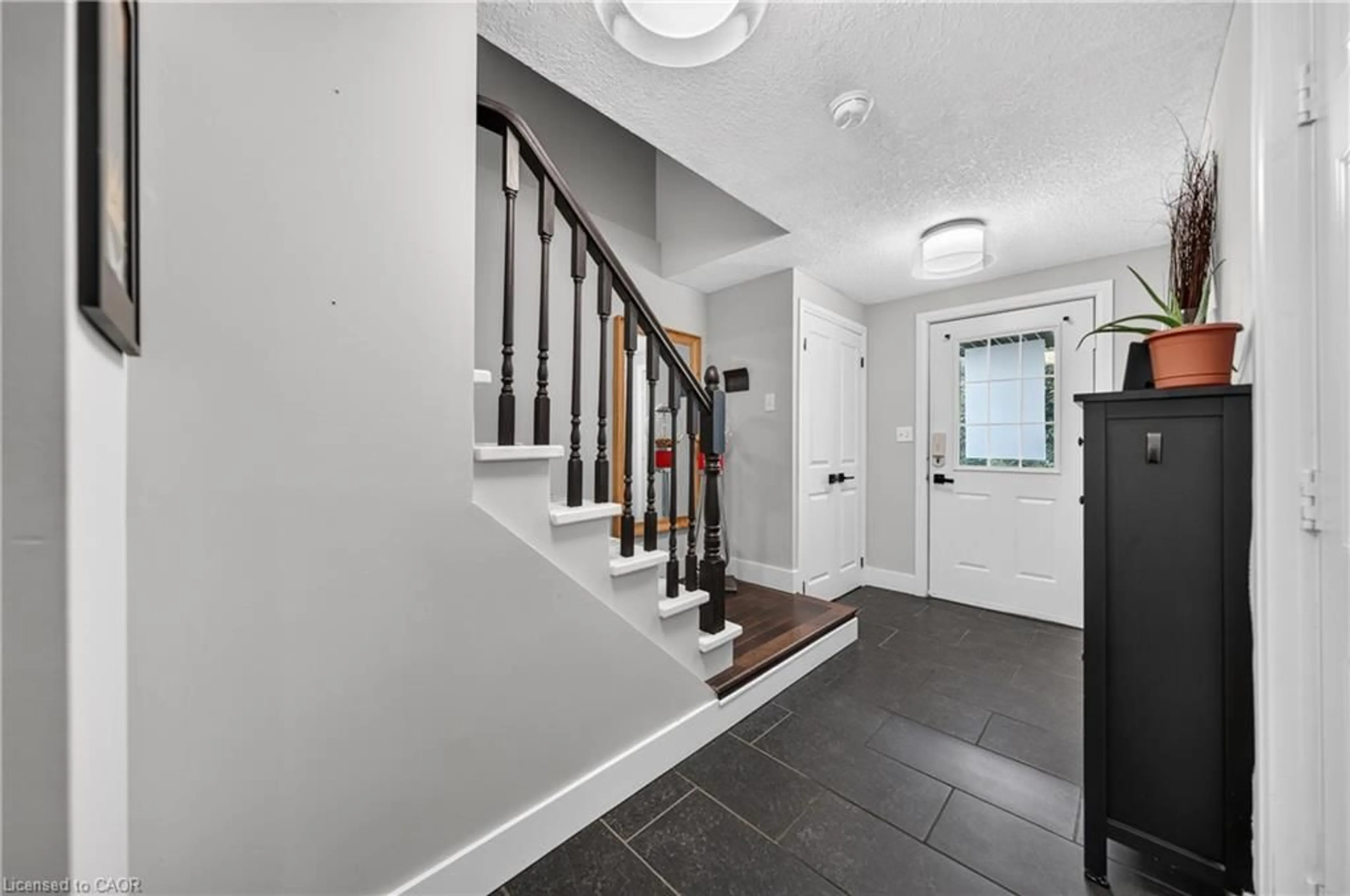 Indoor entryway for 77 Activa Ave, Kitchener Ontario N2E 3R4