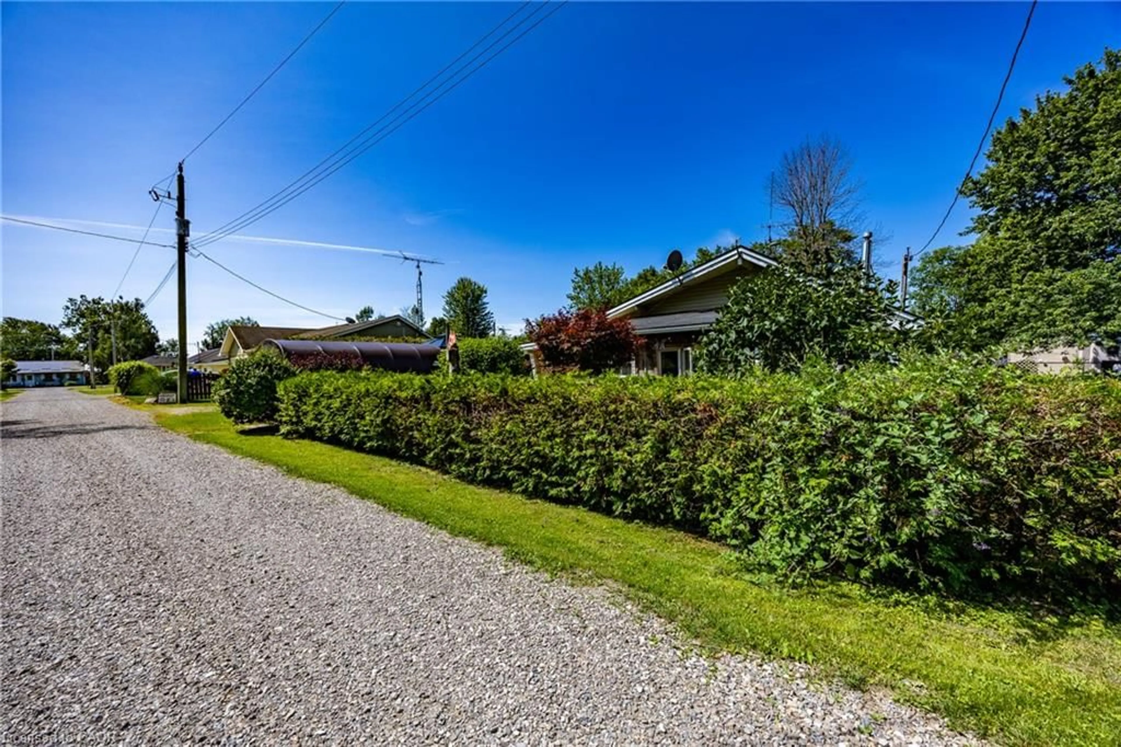 A pic from outside/outdoor area/front of a property/back of a property/a pic from drone, street for 11 Barbara Dr, Nanticoke Ontario N0A 1L0