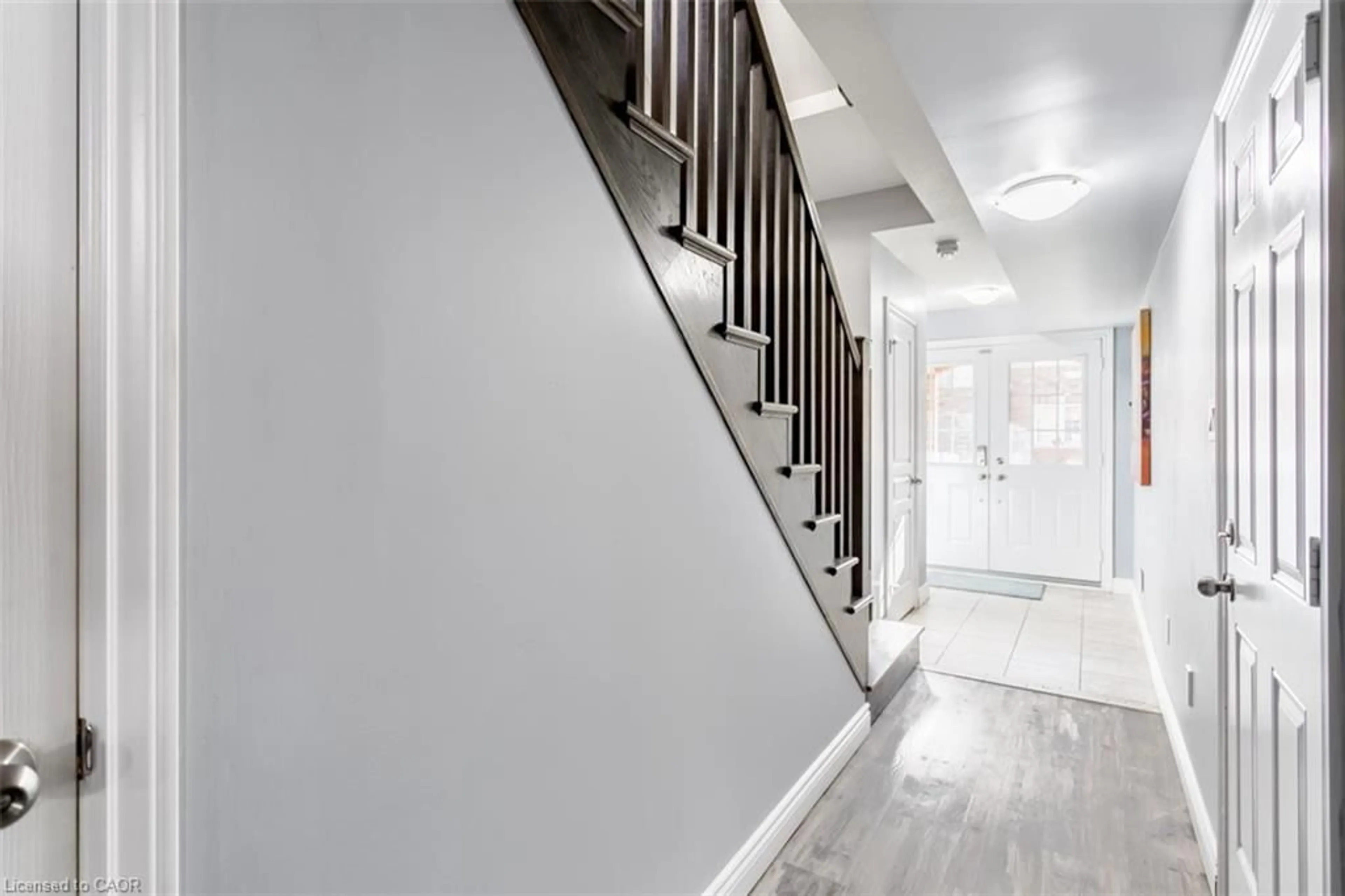 Stairs for 14 Kenridge Terr, Stoney Creek Ontario L8J 0G4