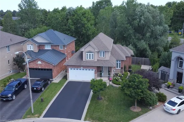 71 Naomi Crt, Ancaster 3