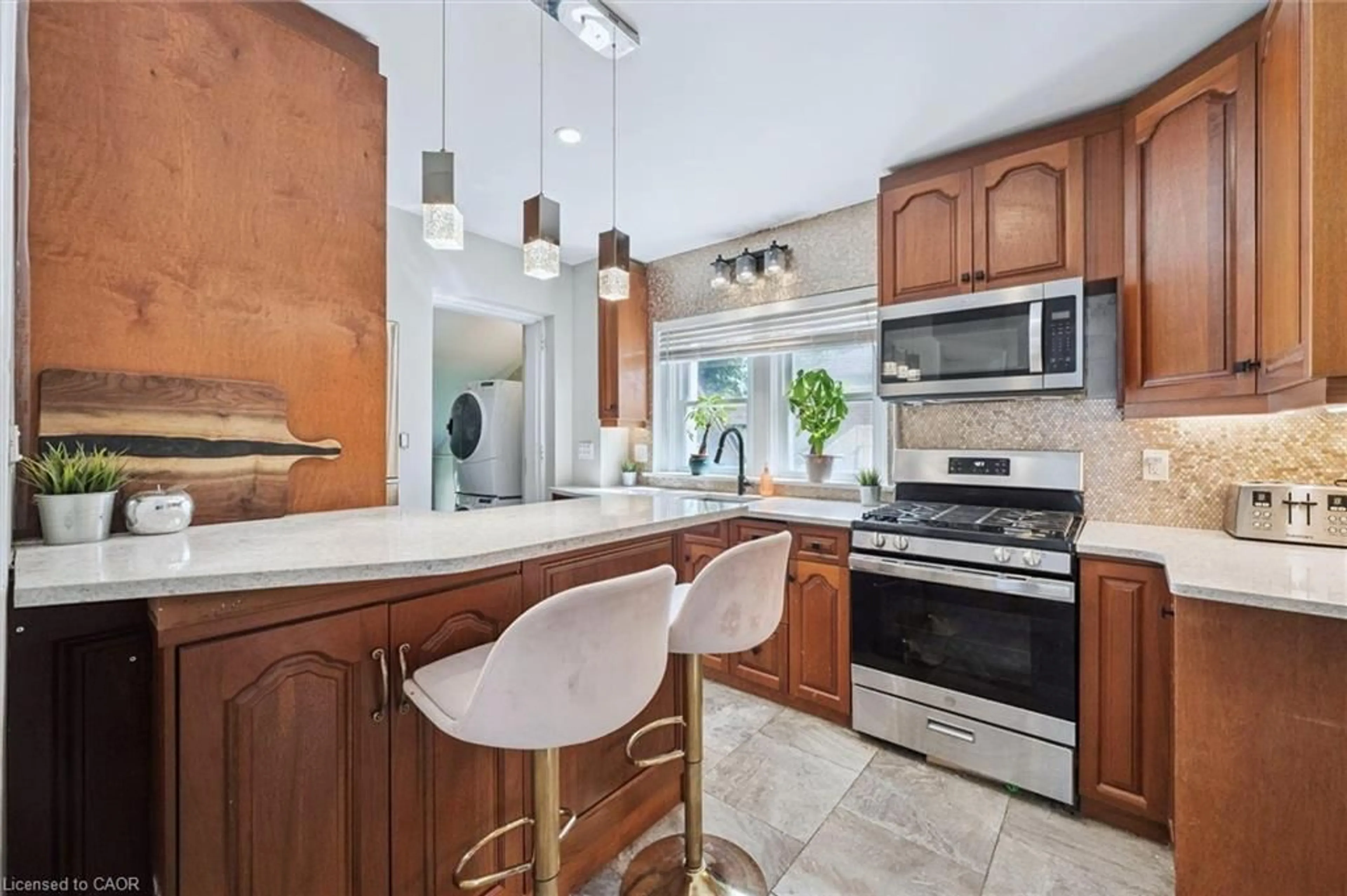 Standard kitchen, ceramic/tile floor for 314 Paisley Rd, Guelph Ontario N1H 2P9