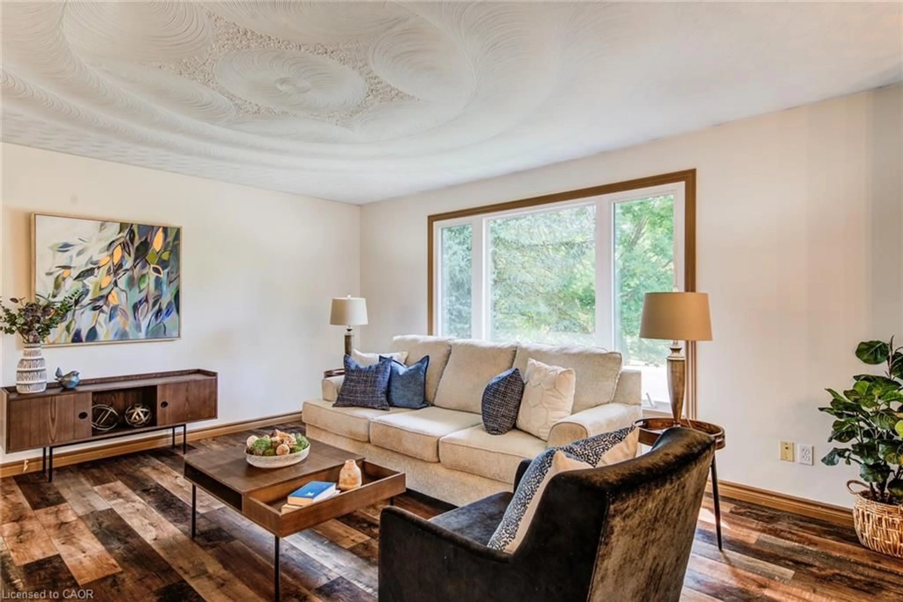 Living room with furniture, unknown for 185 Blackwell Dr, Kitchener Ontario N2N 2S2