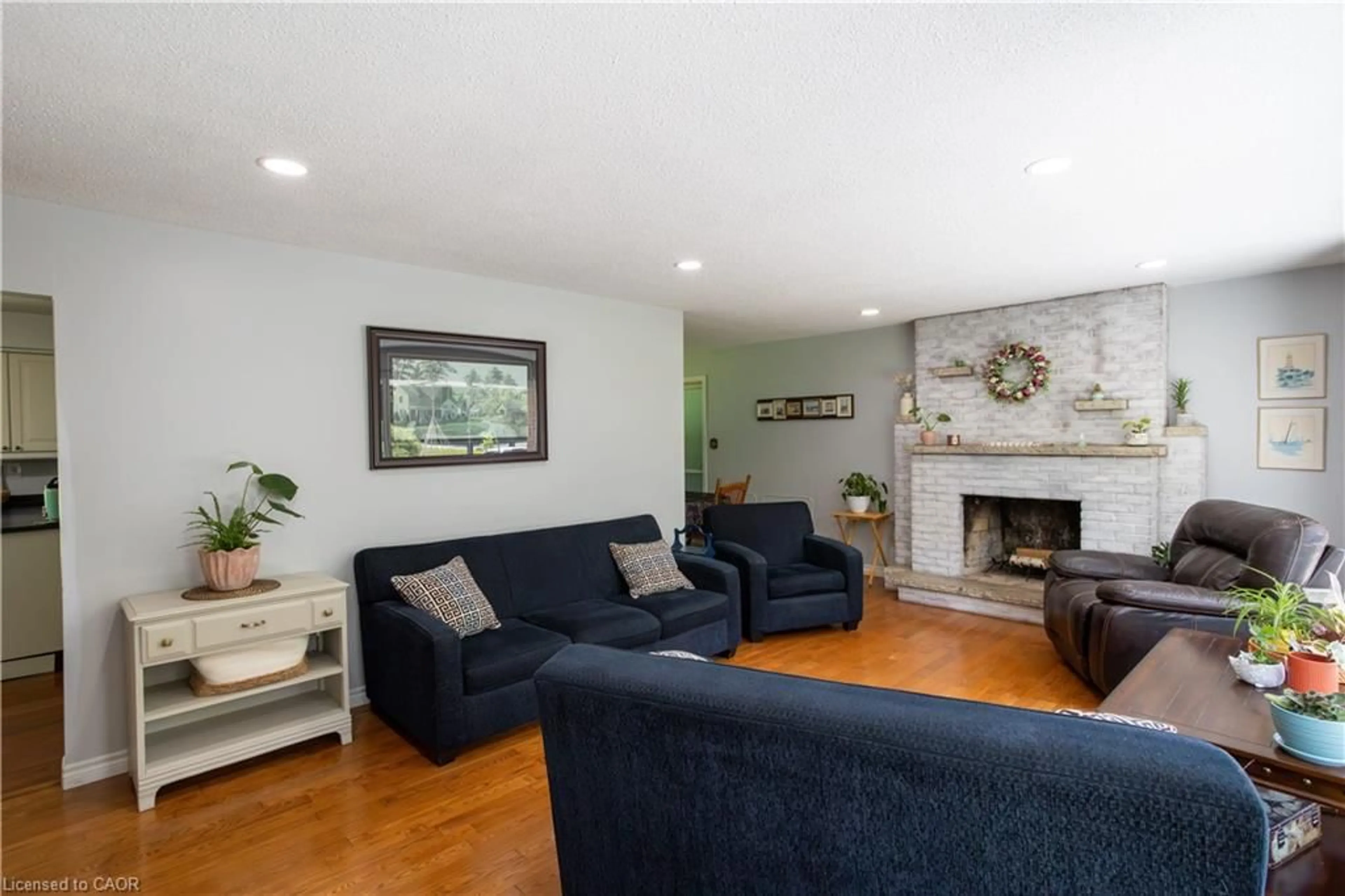 Living room with furniture, wood/laminate floor for 4710 #59 Hwy, Norfolk County Ontario N0J 1E0