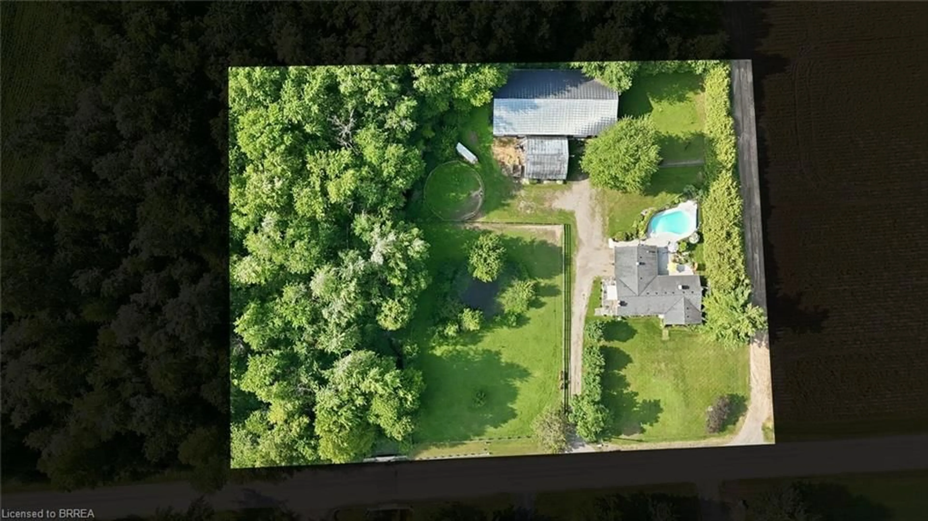 A pic from outside/outdoor area/front of a property/back of a property/a pic from drone, unknown for 1213 Concession 5 Rd, Flamborough Ontario L8B 1L3