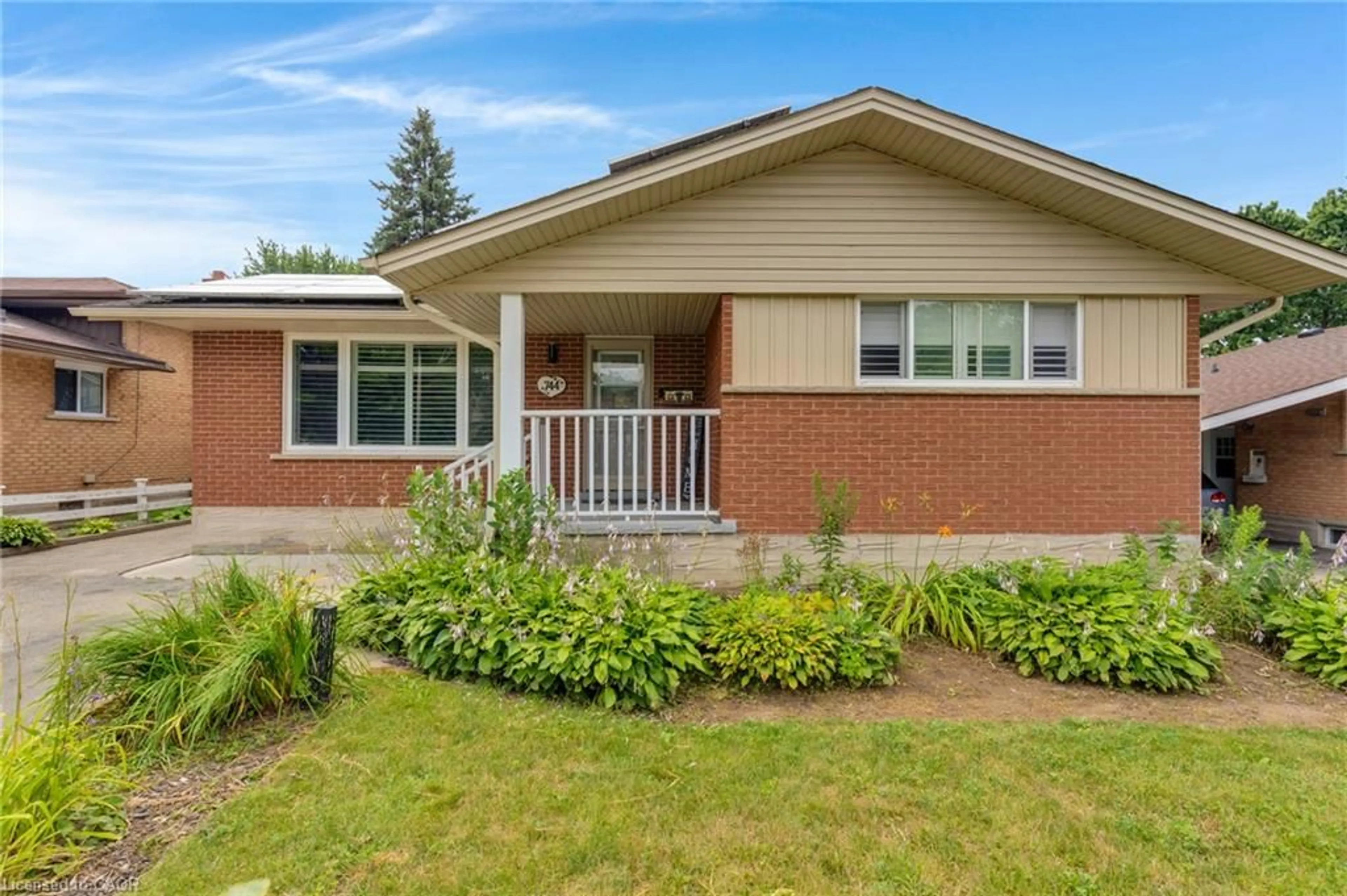 Home with brick exterior material, street for 744 Birchwood Ave, Cambridge Ontario N3H 2V5
