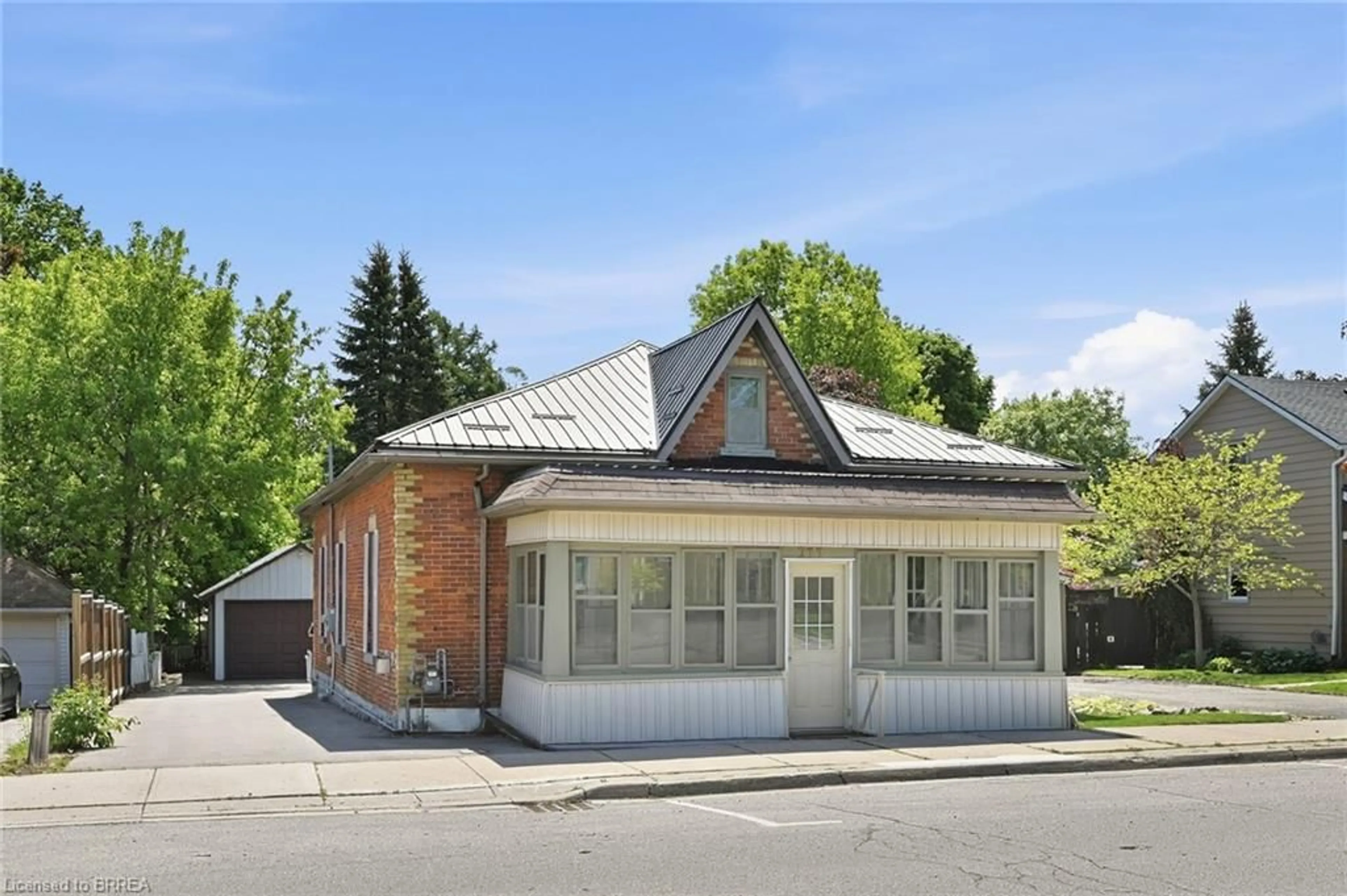 Unknown for 277 Main St, Delhi Ontario N4B 2M6