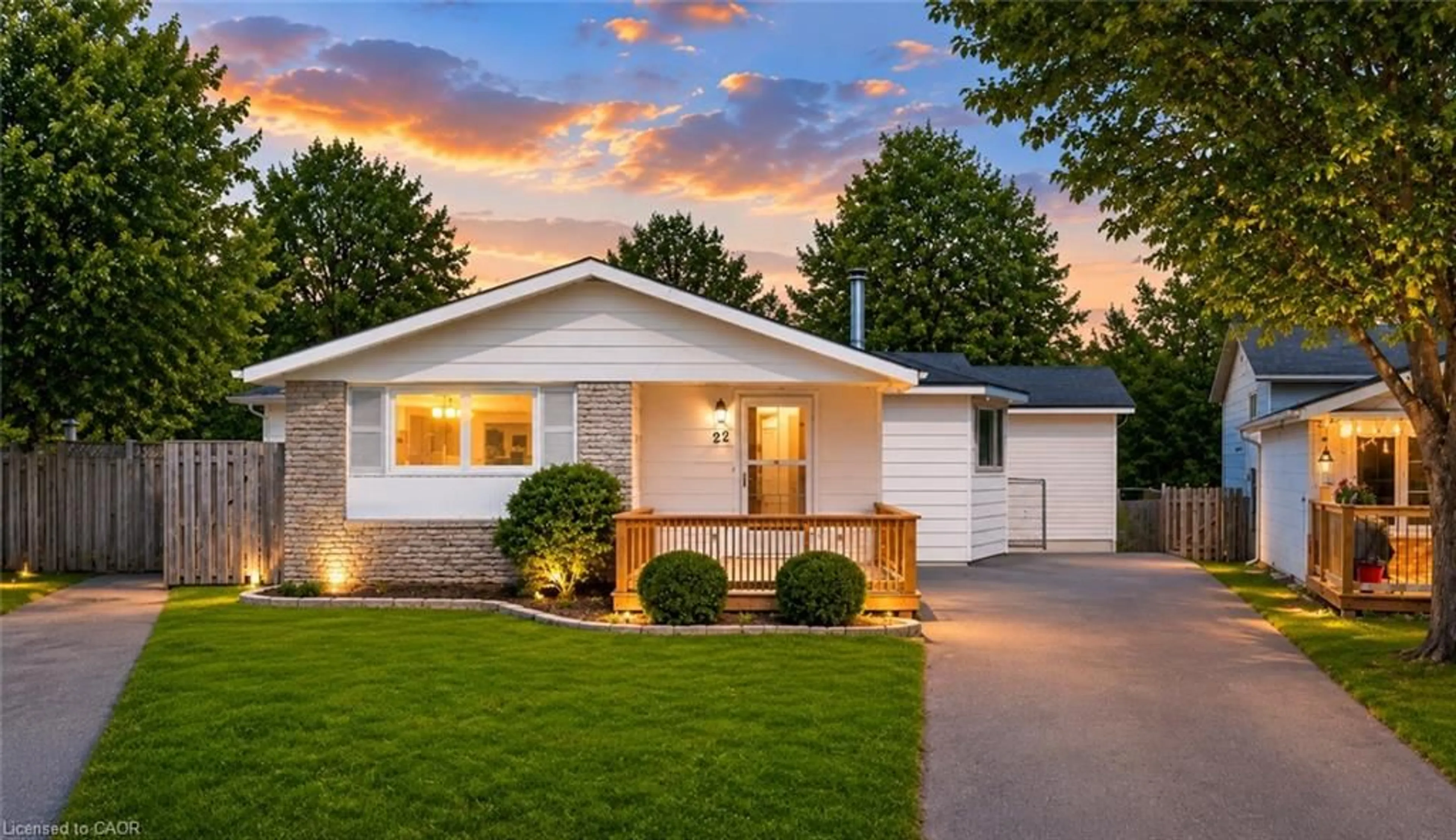 Home with vinyl exterior material, street for 22 Blackhorne Cres, Kitchener Ontario N2E 1T1