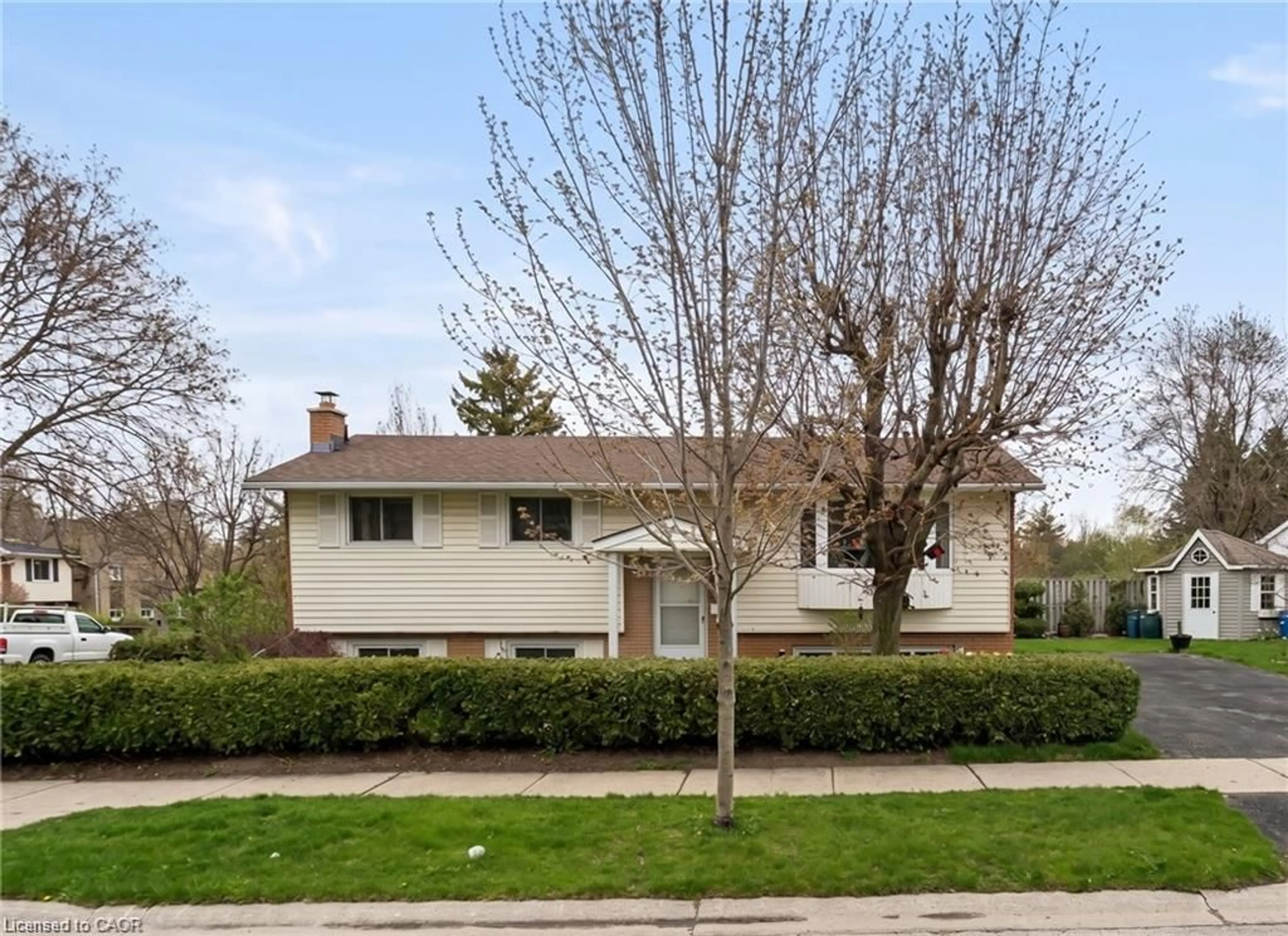 Unknown for 602 Highpoint Ave, Waterloo Ontario N2L 4N1