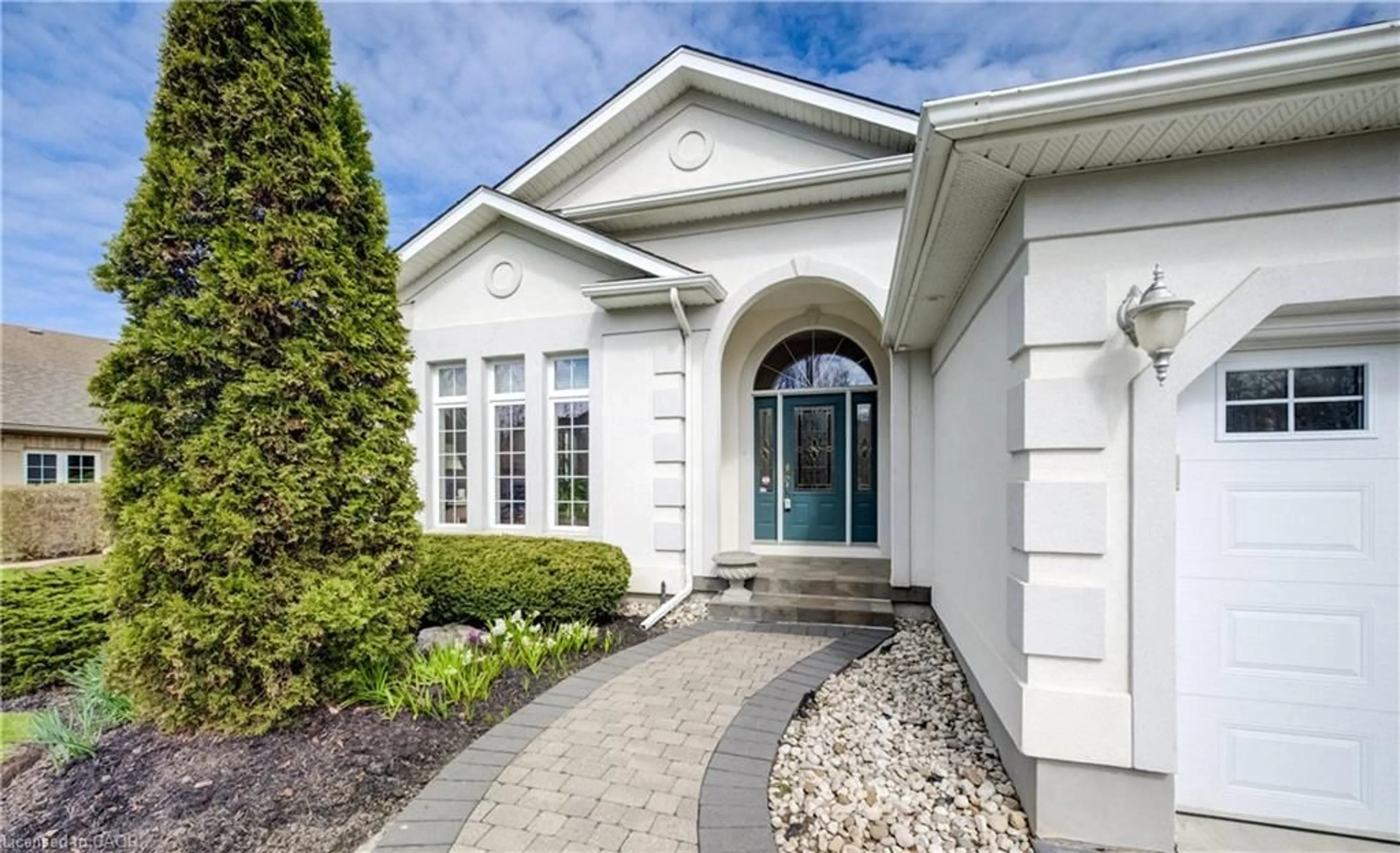Unknown for 44 Laschinger Blvd, New Hamburg Ontario N3A 2G7