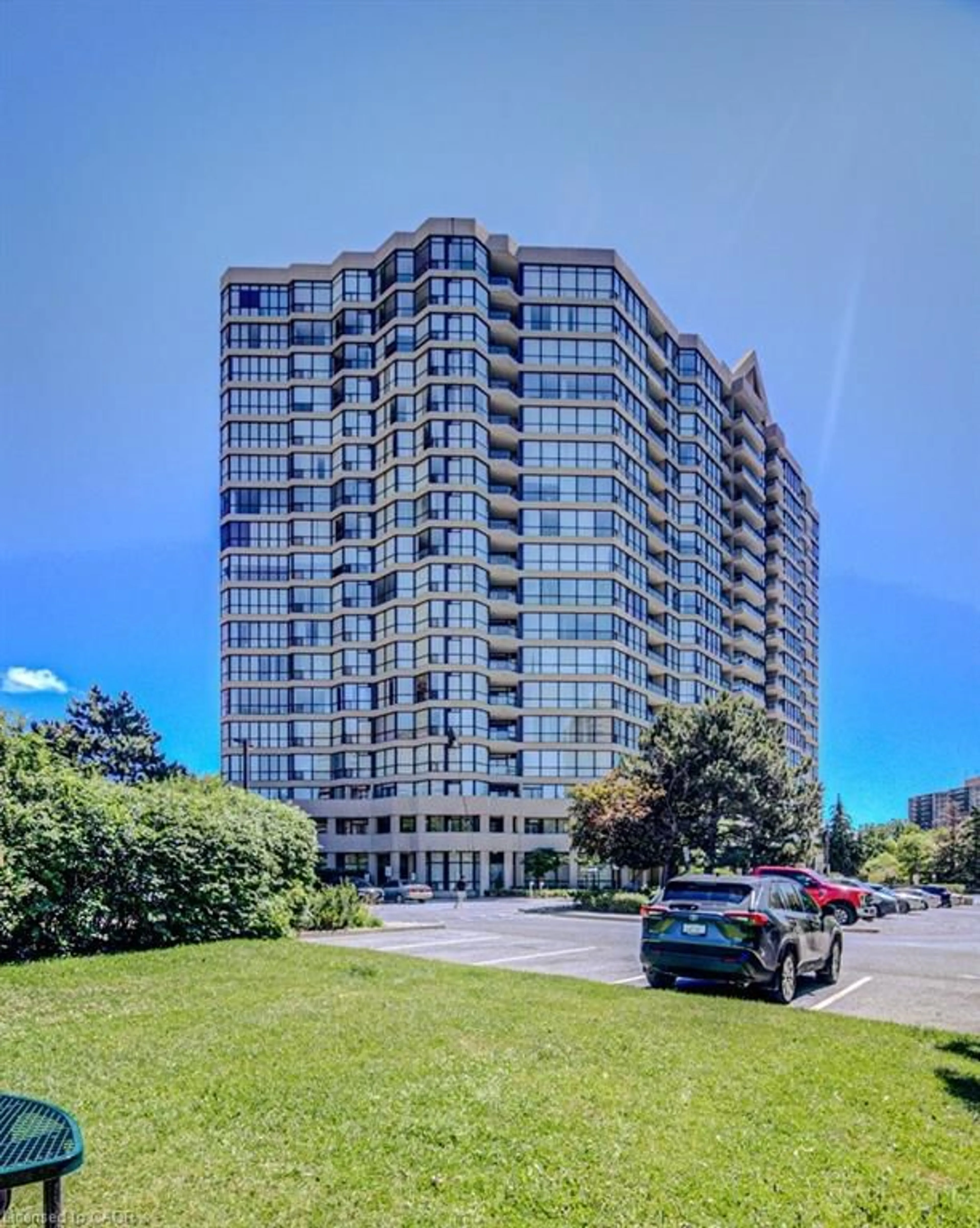 A pic from outside/outdoor area/front of a property/back of a property/a pic from drone, unknown for 5 Rowntree Rd #1109, Toronto Ontario M9V 5G9