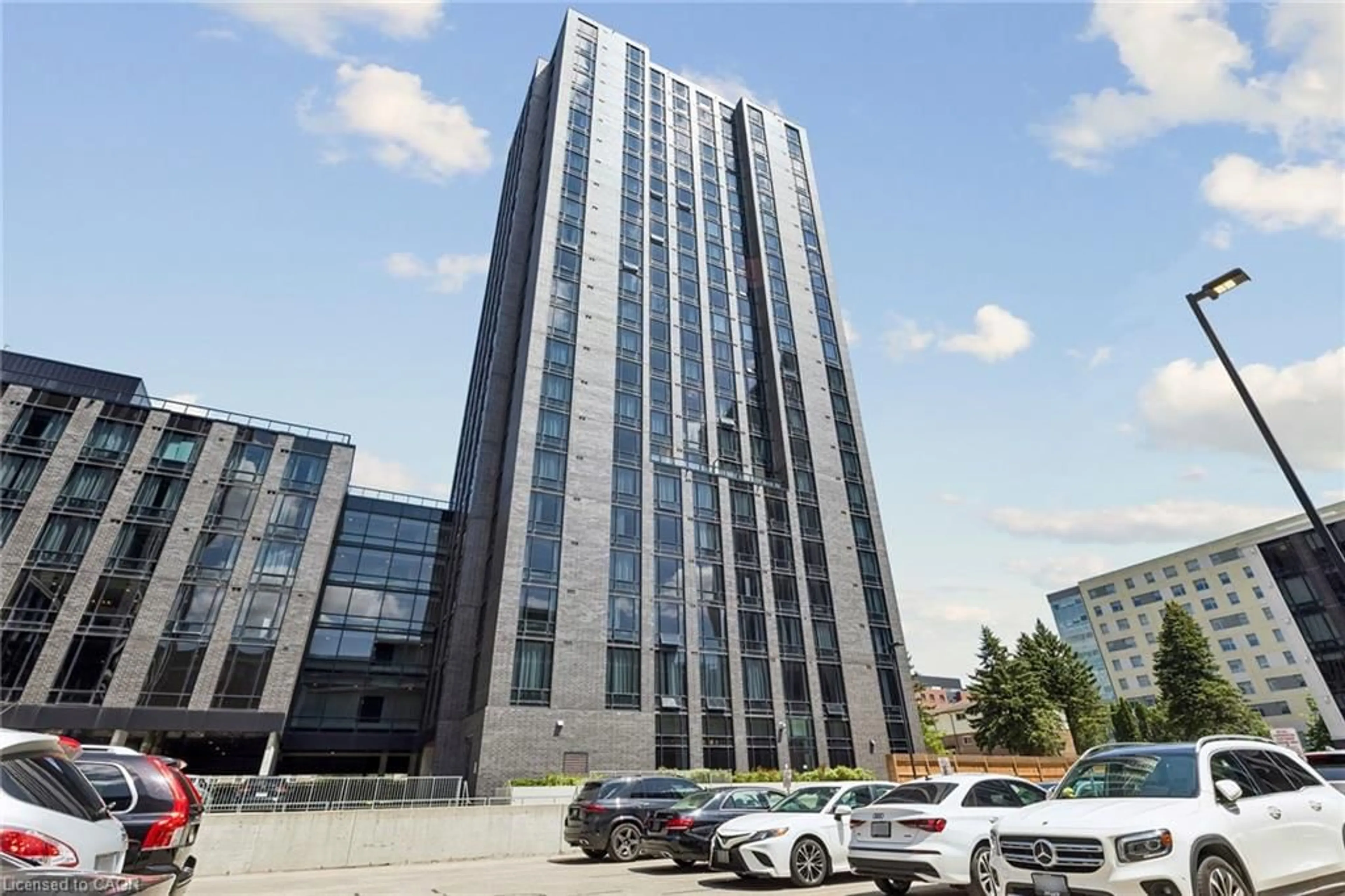 Indoor foyer for 145 Columbia St #131, Waterloo Ontario N2L 0K7