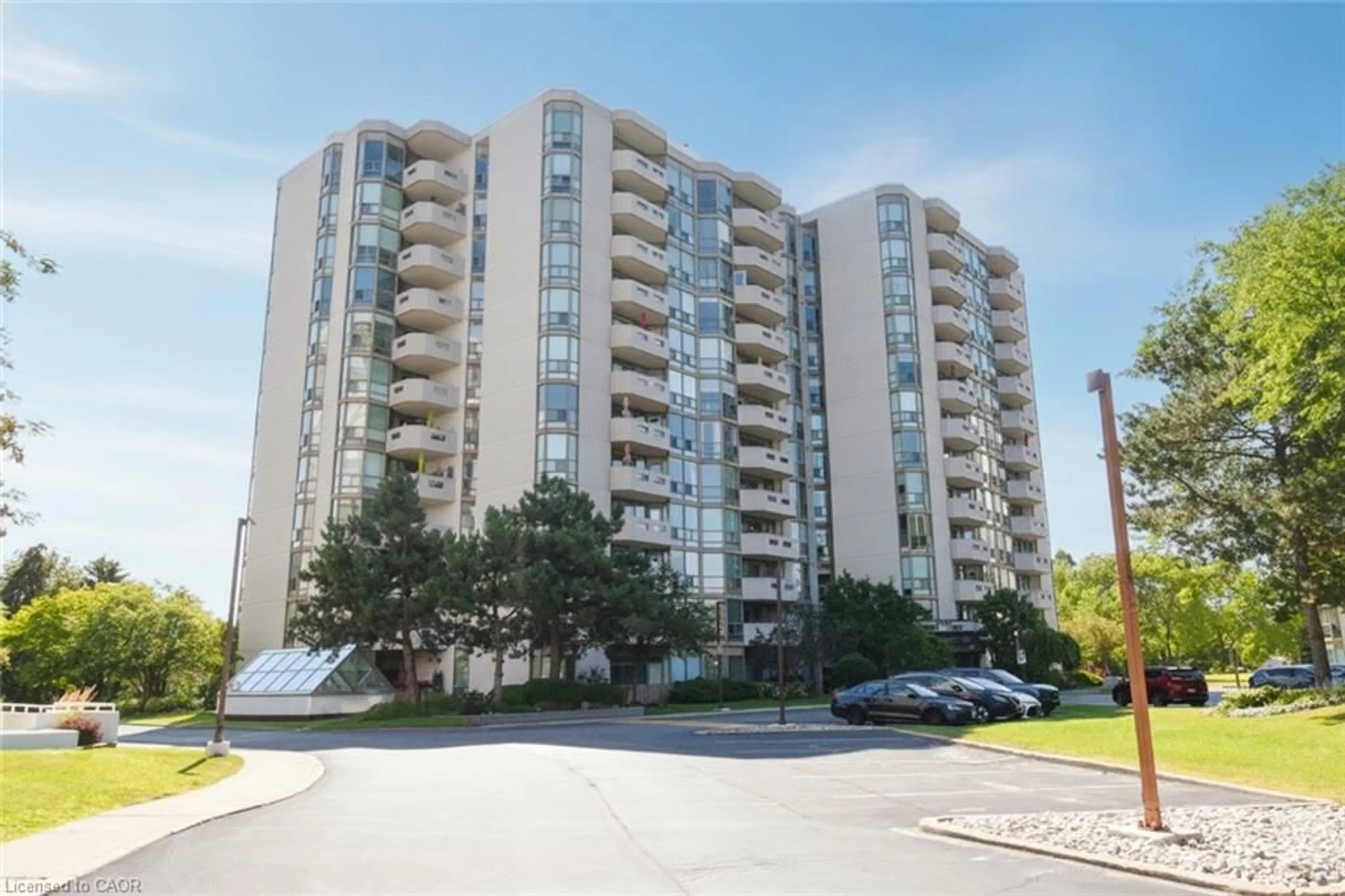 Unknown for 5080 Pinedale Ave #1001, Burlington Ontario L7L 5V7