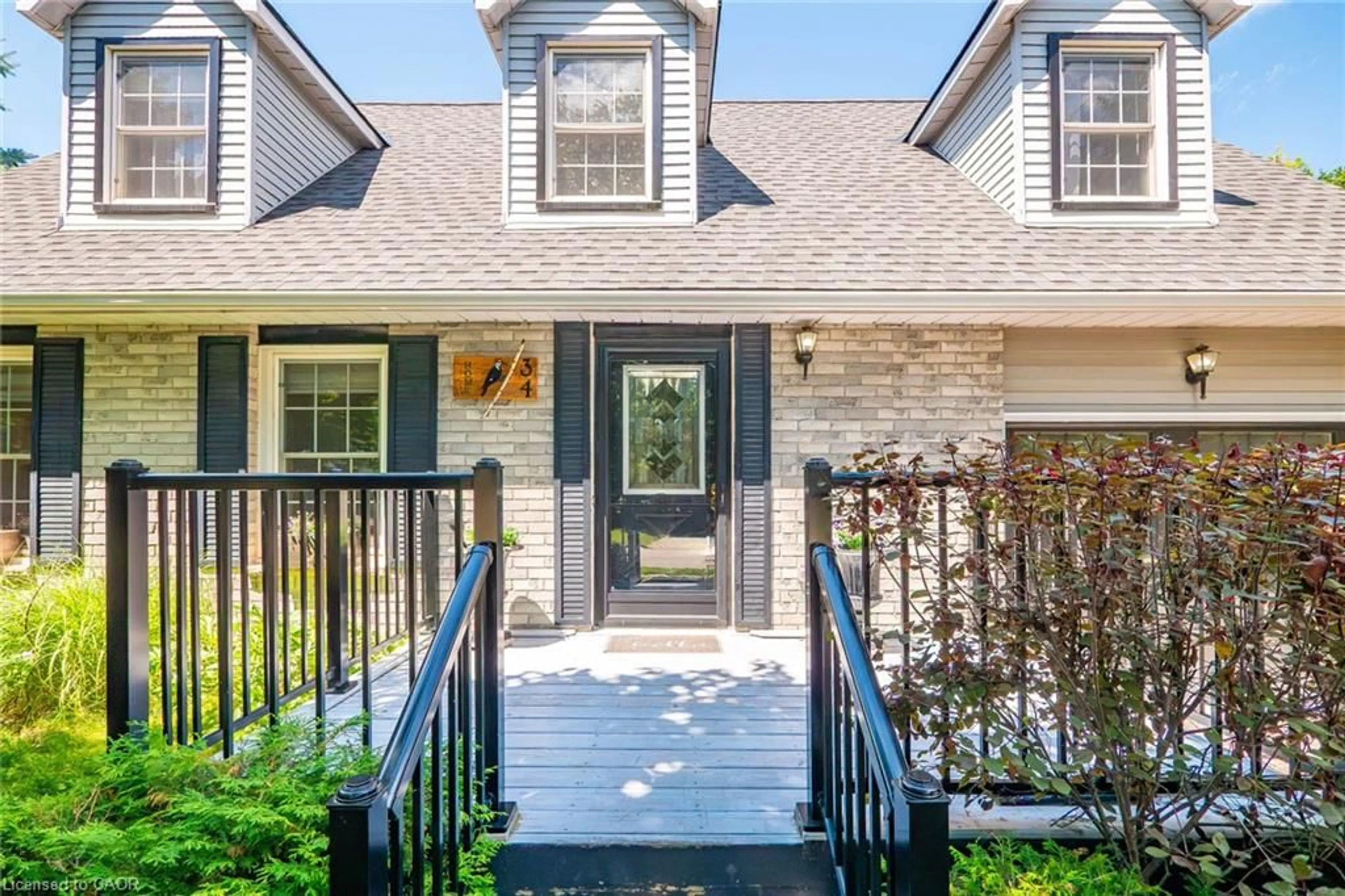 Home with vinyl exterior material, street for 34 Peachtree Cres, Cambridge Ontario N1S 4W5