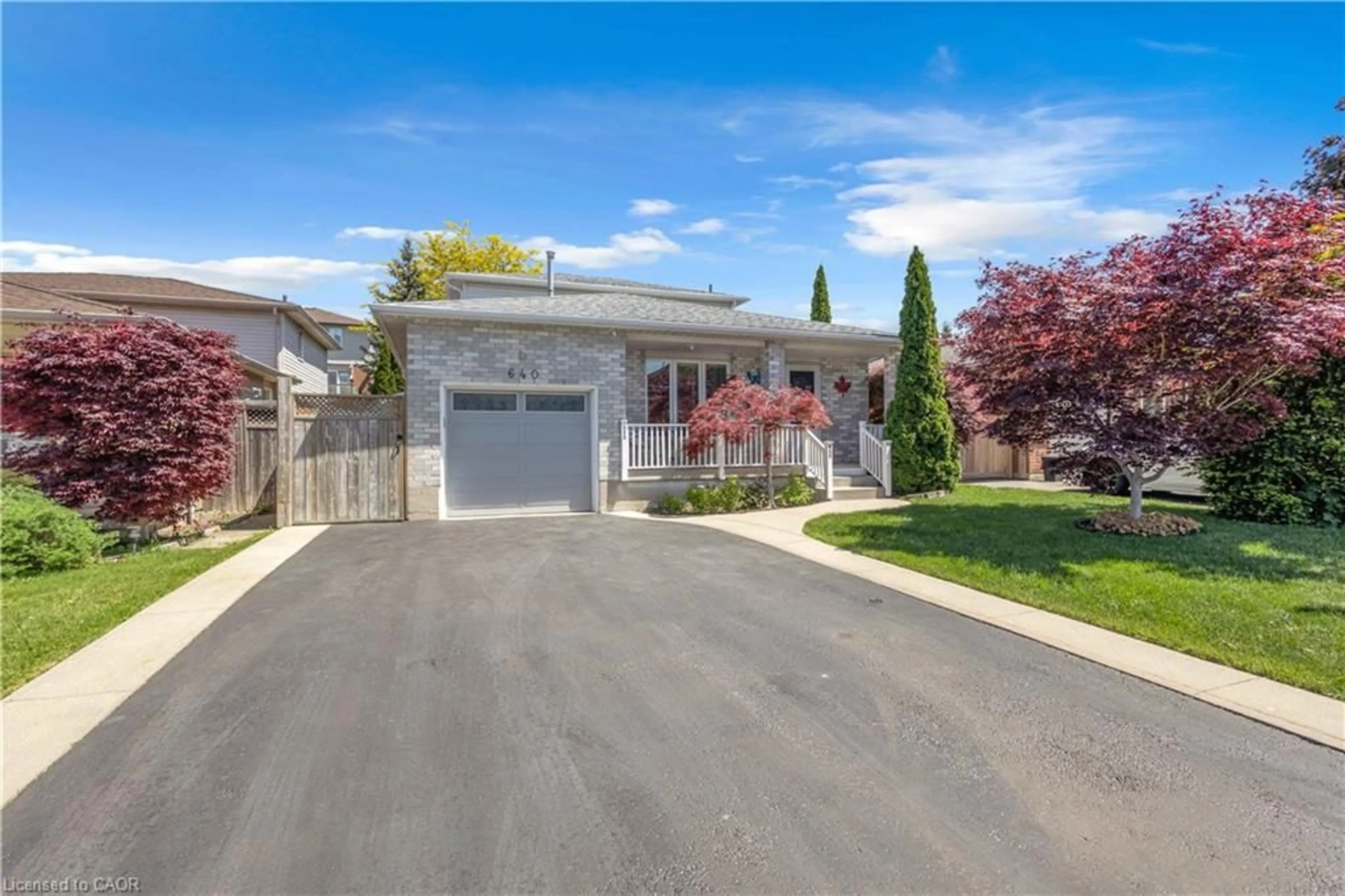 Unknown for 640 Acadia Dr, Hamilton Ontario L8W 3V1