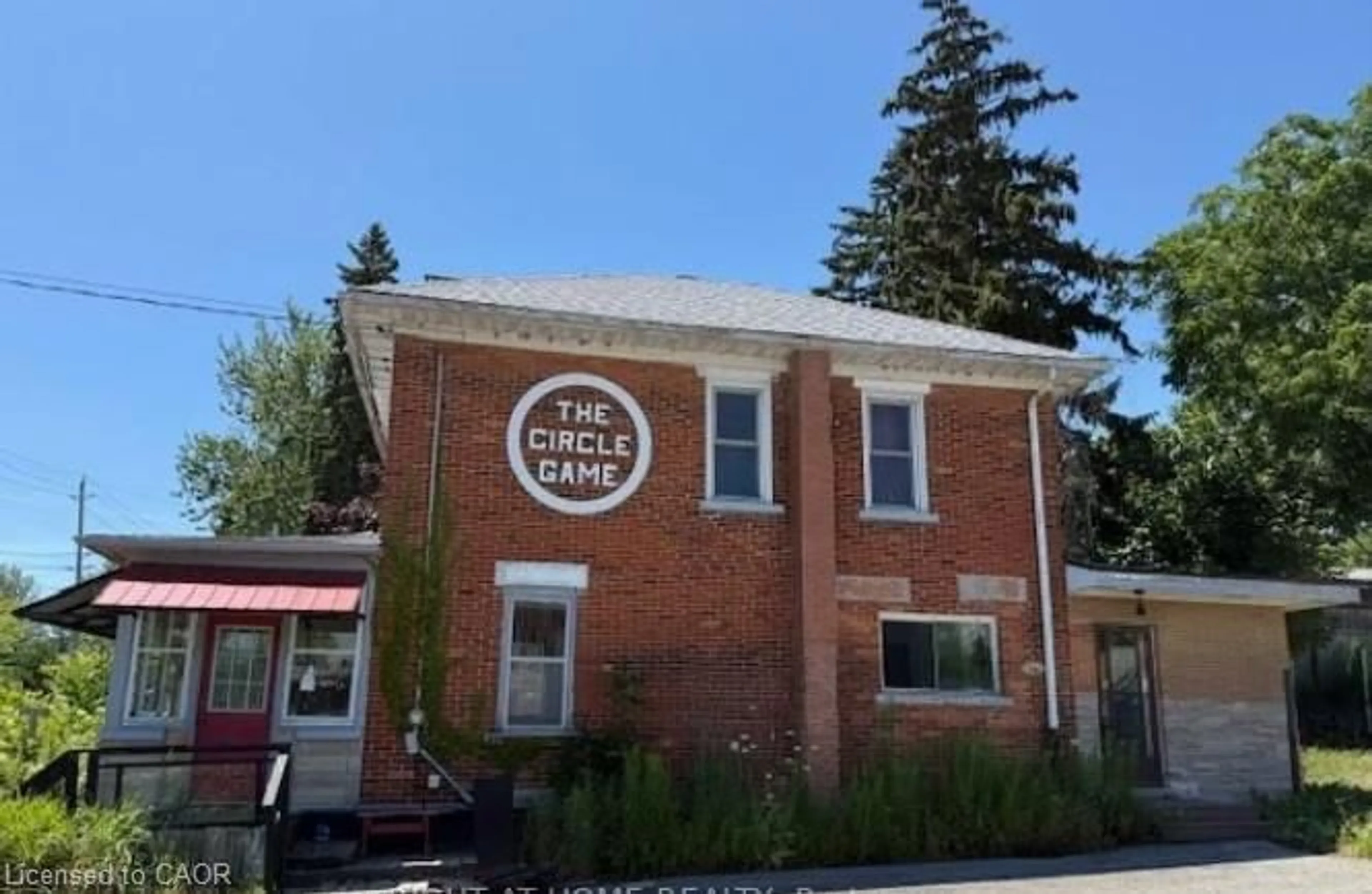 Patio, building for 7 Clinton St, Port Dover Ontario N0A 1N0
