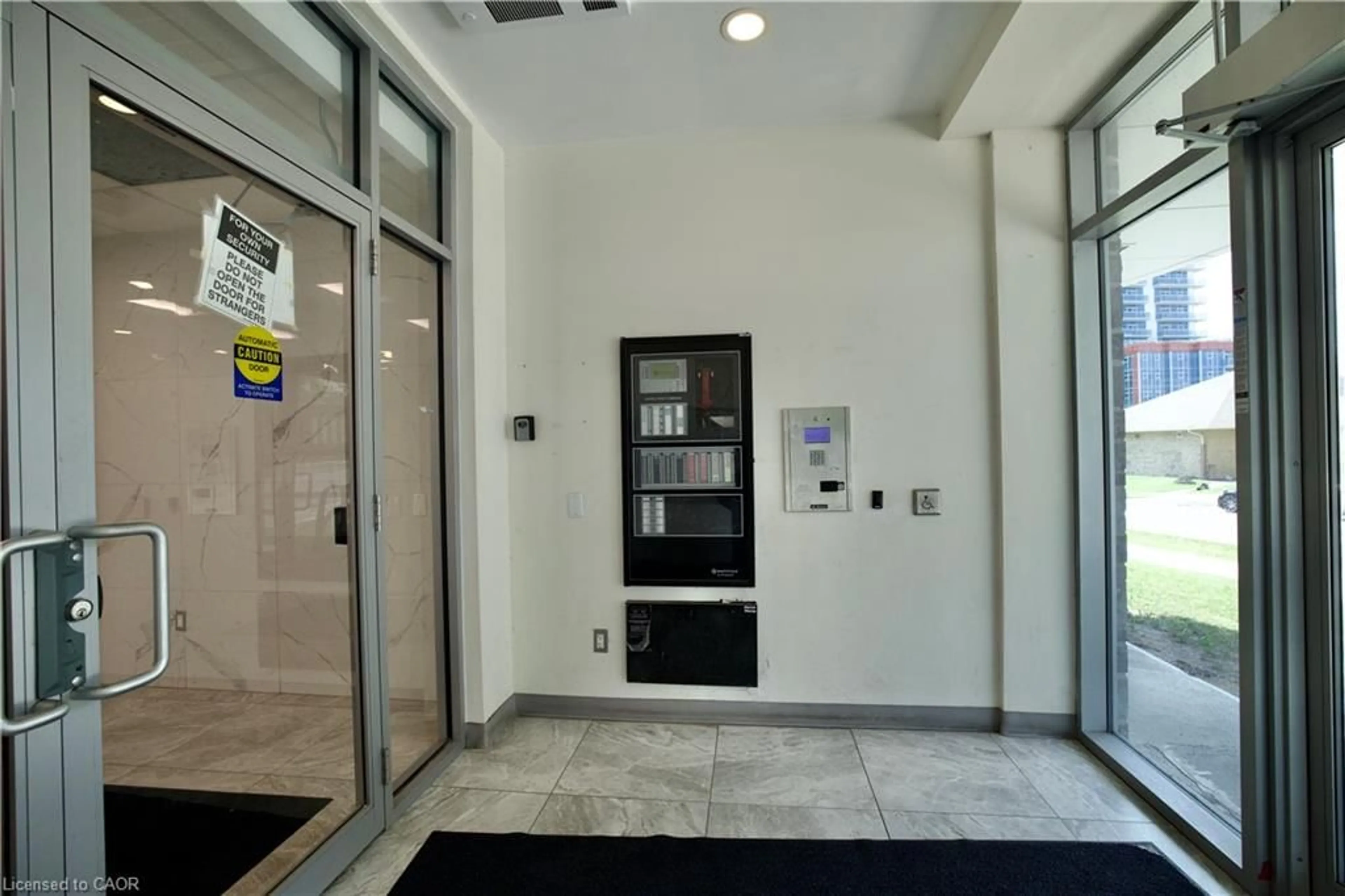 Indoor foyer for 246 Lester St #1107, Waterloo Ontario N2L 3W5