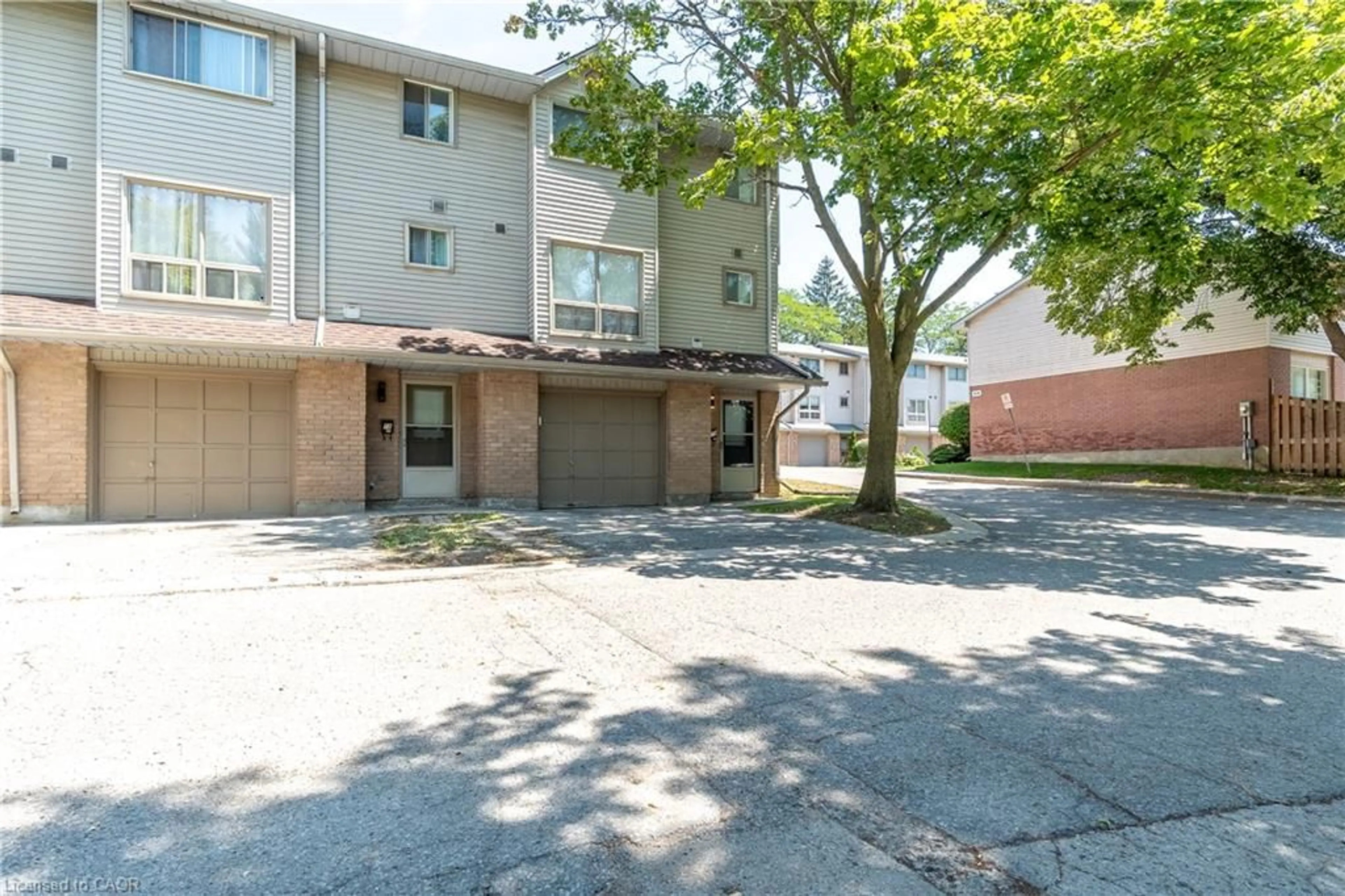 Patio, street for 35 Waterman Ave #79, London Ontario N6C 5T7