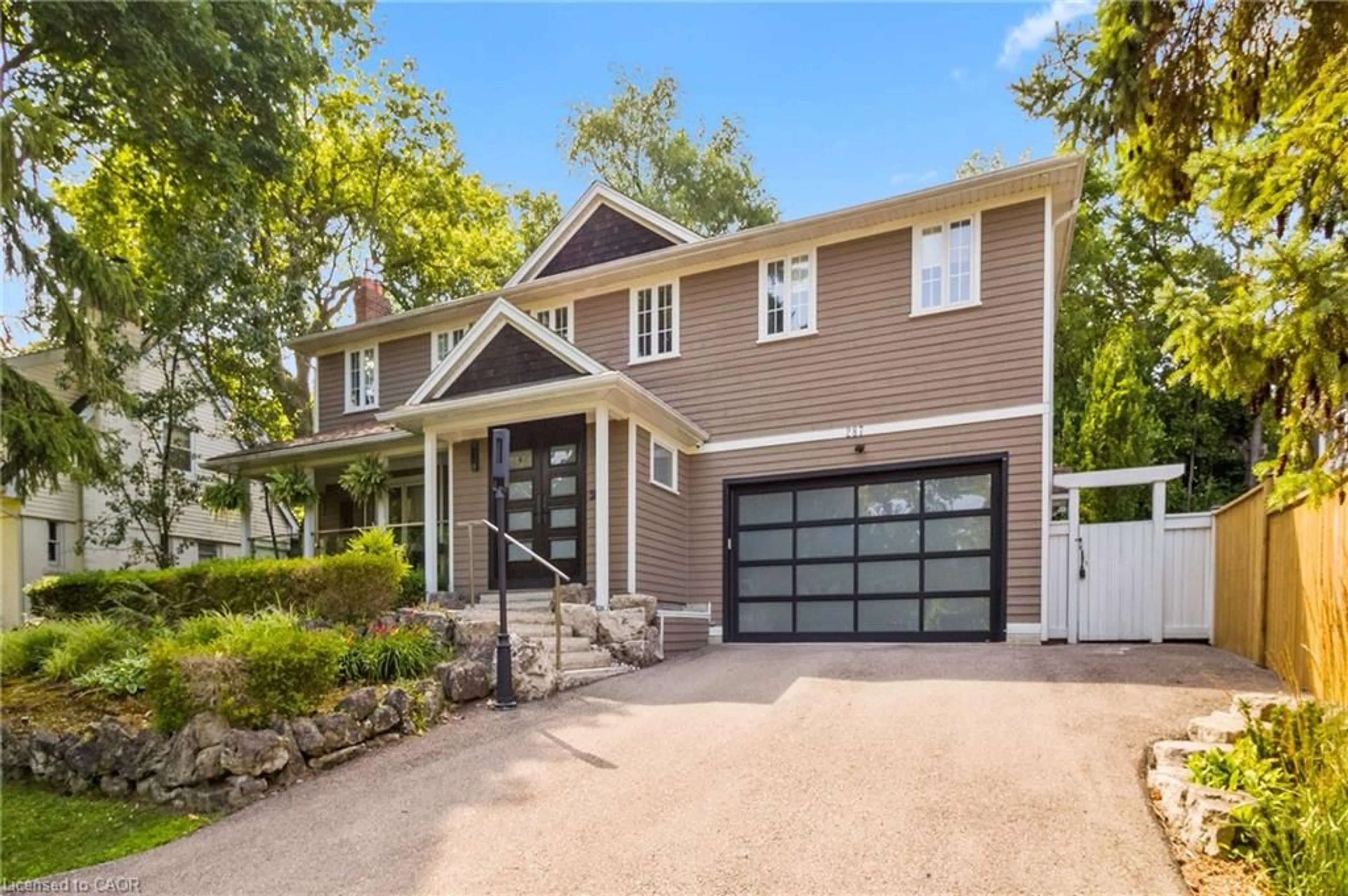 Home with brick exterior material, street for 287 Macdonald Rd, Oakville Ontario L6J 2A6