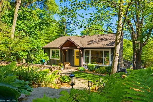 1131 Old Governor's Rd, Dundas 5