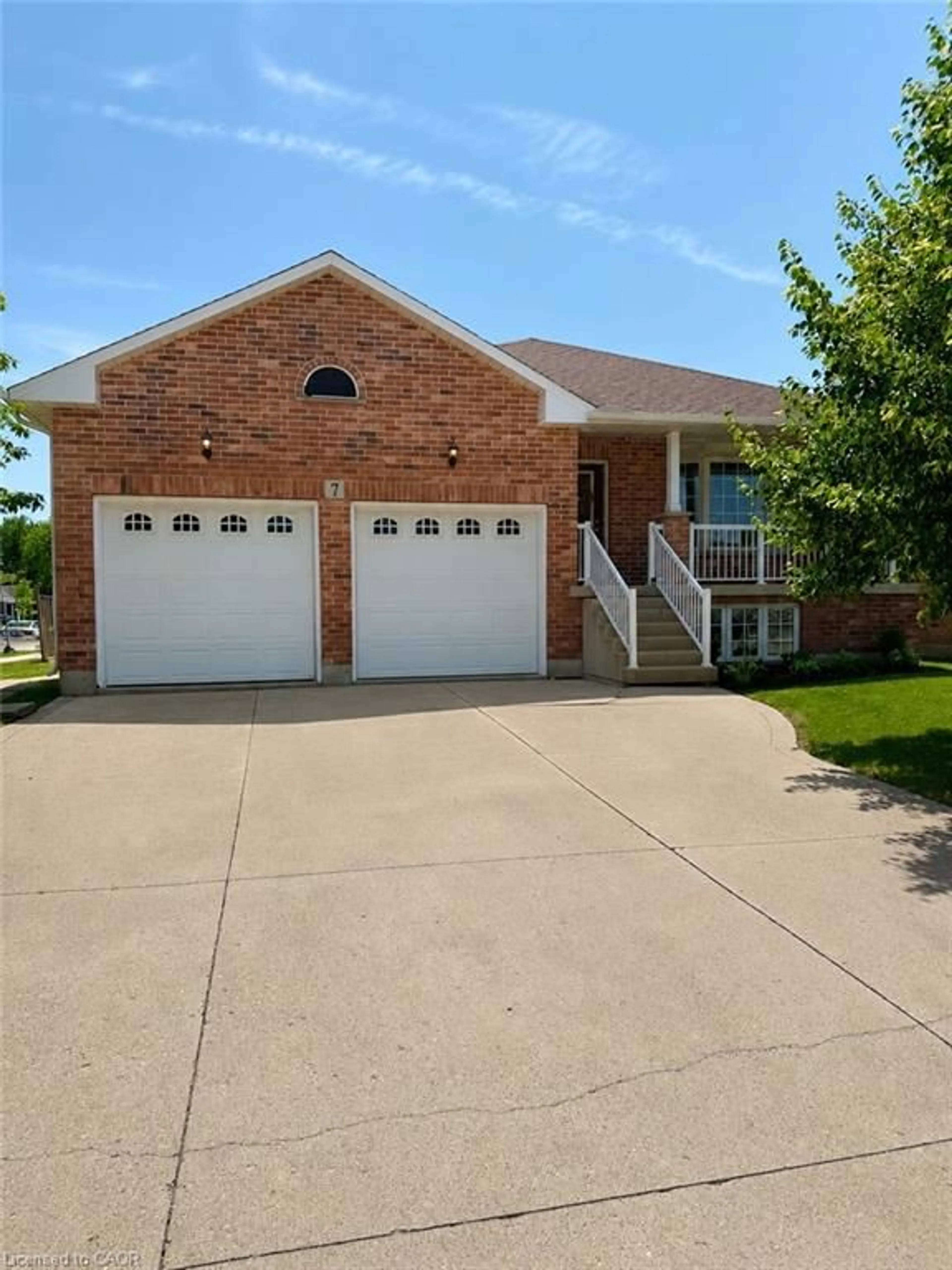Home with brick exterior material, unknown for 7 Spitfire Dr, Mount Hope Ontario L0R 1W0