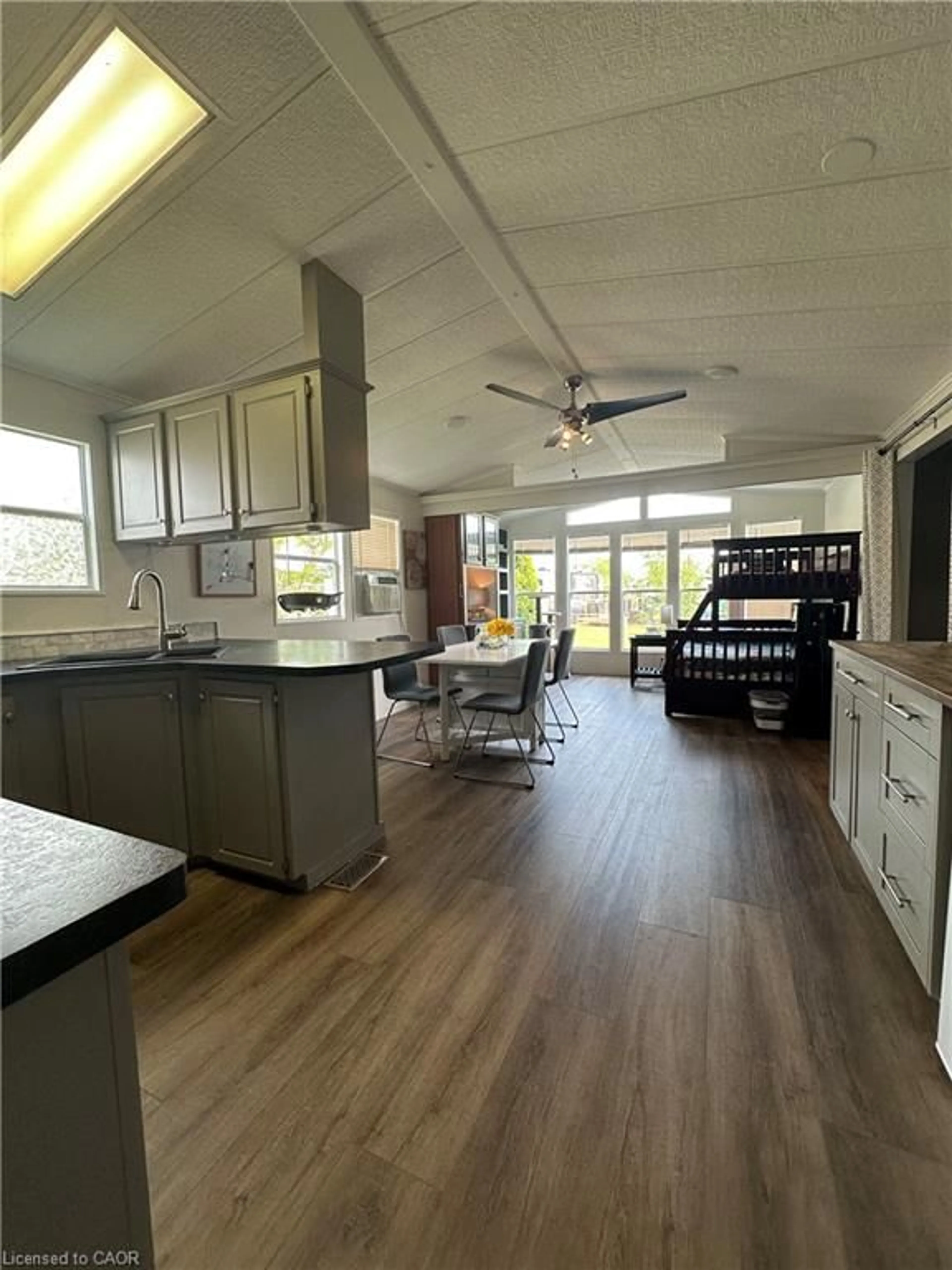 Open concept kitchen, unknown for 2325 Victoria Ave #223, Fenwick Ontario L0S 1C0