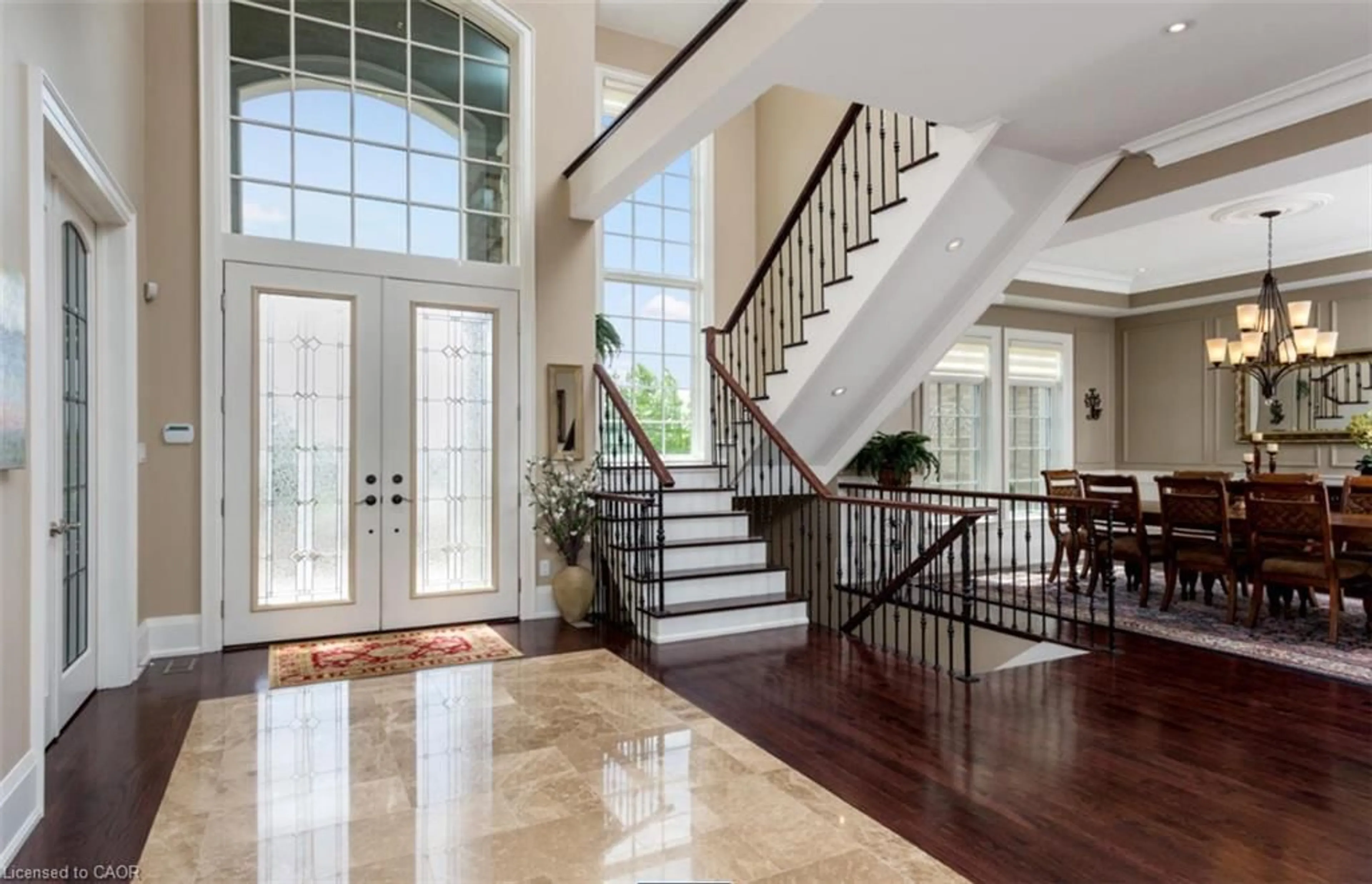 Indoor entryway for 330 Macdonald St, Inglewood Ontario L7C 1G7