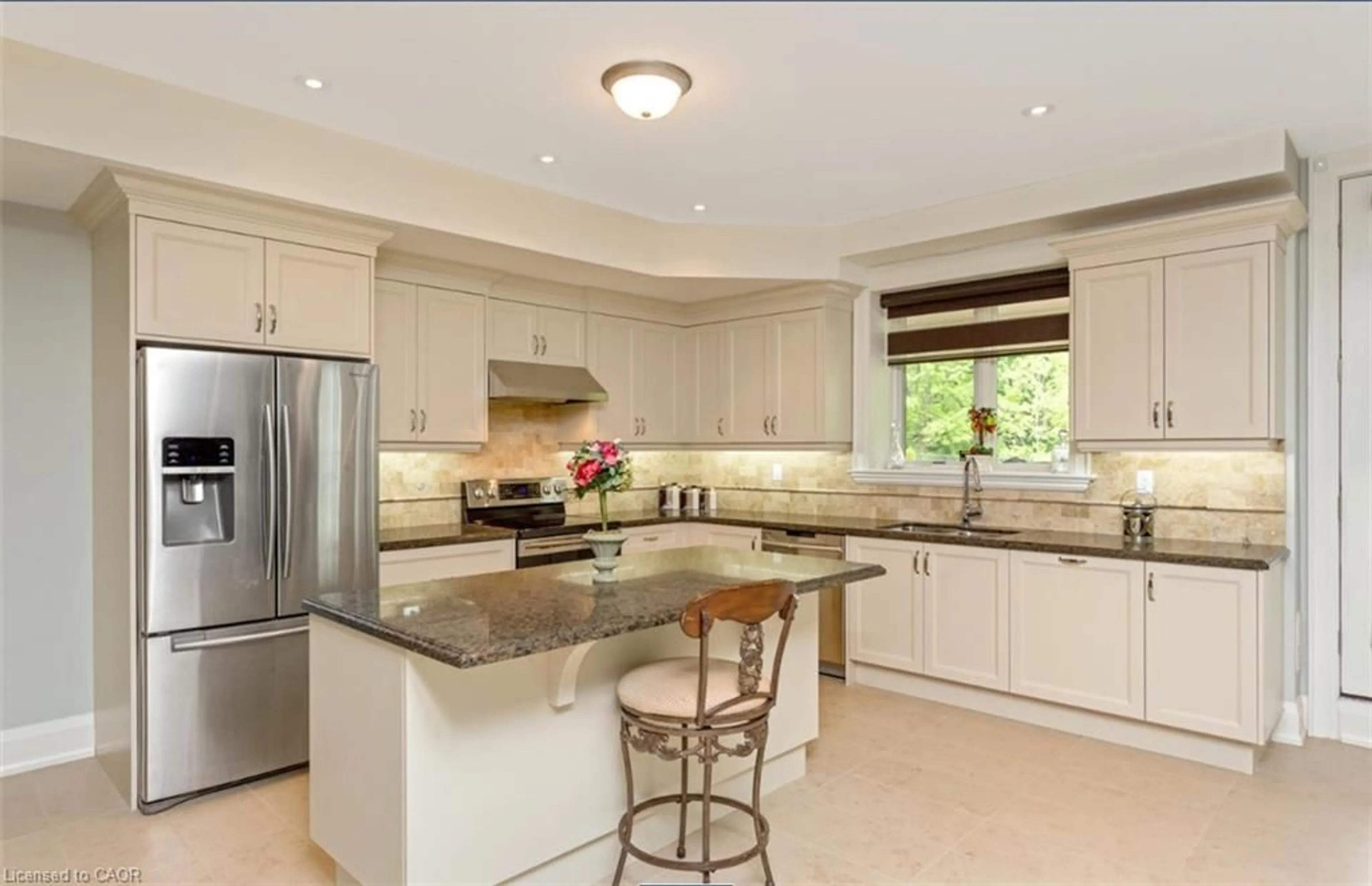 Unknown for 330 Macdonald St, Inglewood Ontario L7C 1G7