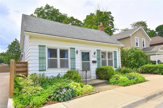 340 King St, Dundas 2