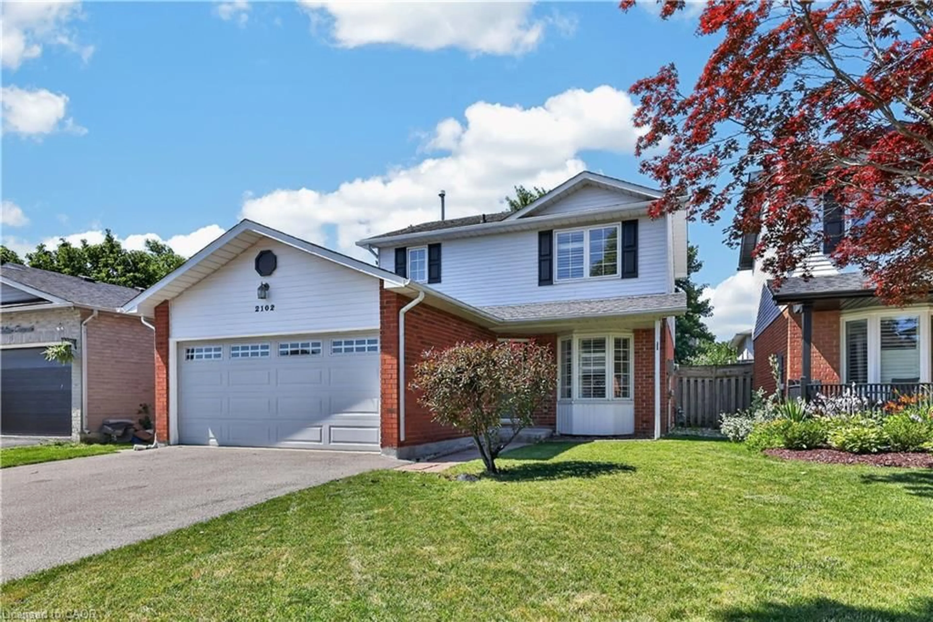 Unknown for 2102 Salma Cres, Burlington Ontario L7M 3T1