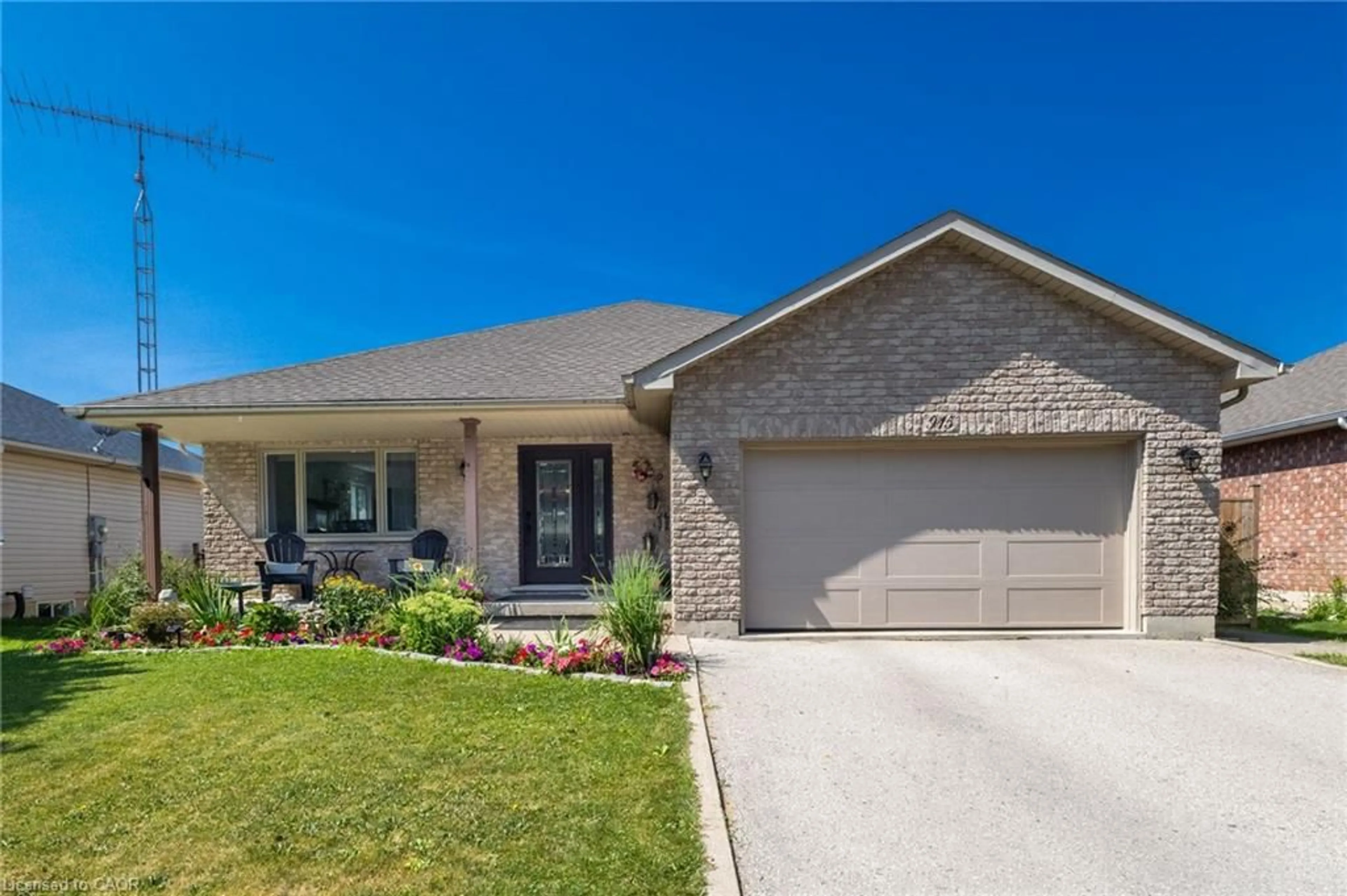 Home with brick exterior material, street for 915 St George St, Port Dover Ontario N0A 1N0