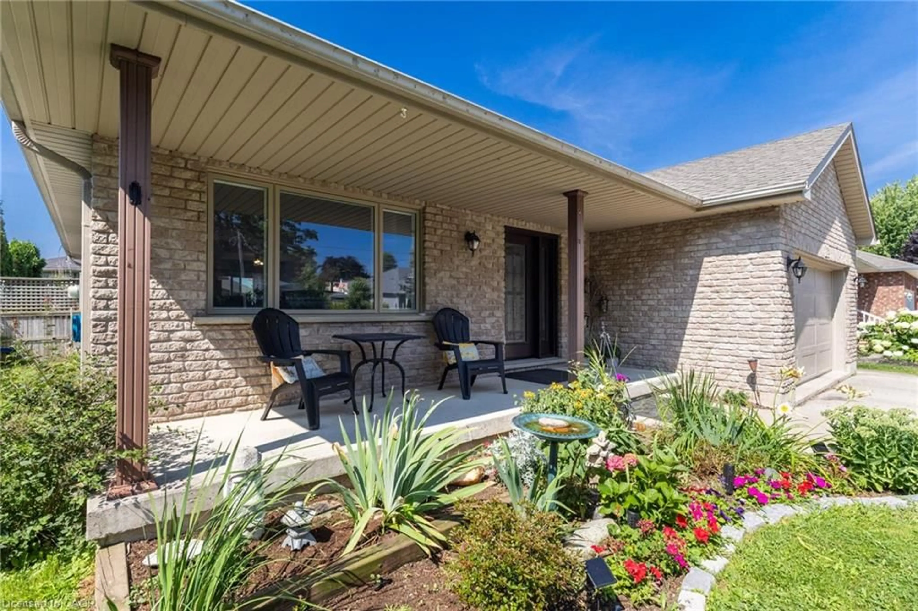 Patio, unknown for 915 St George St, Port Dover Ontario N0A 1N0