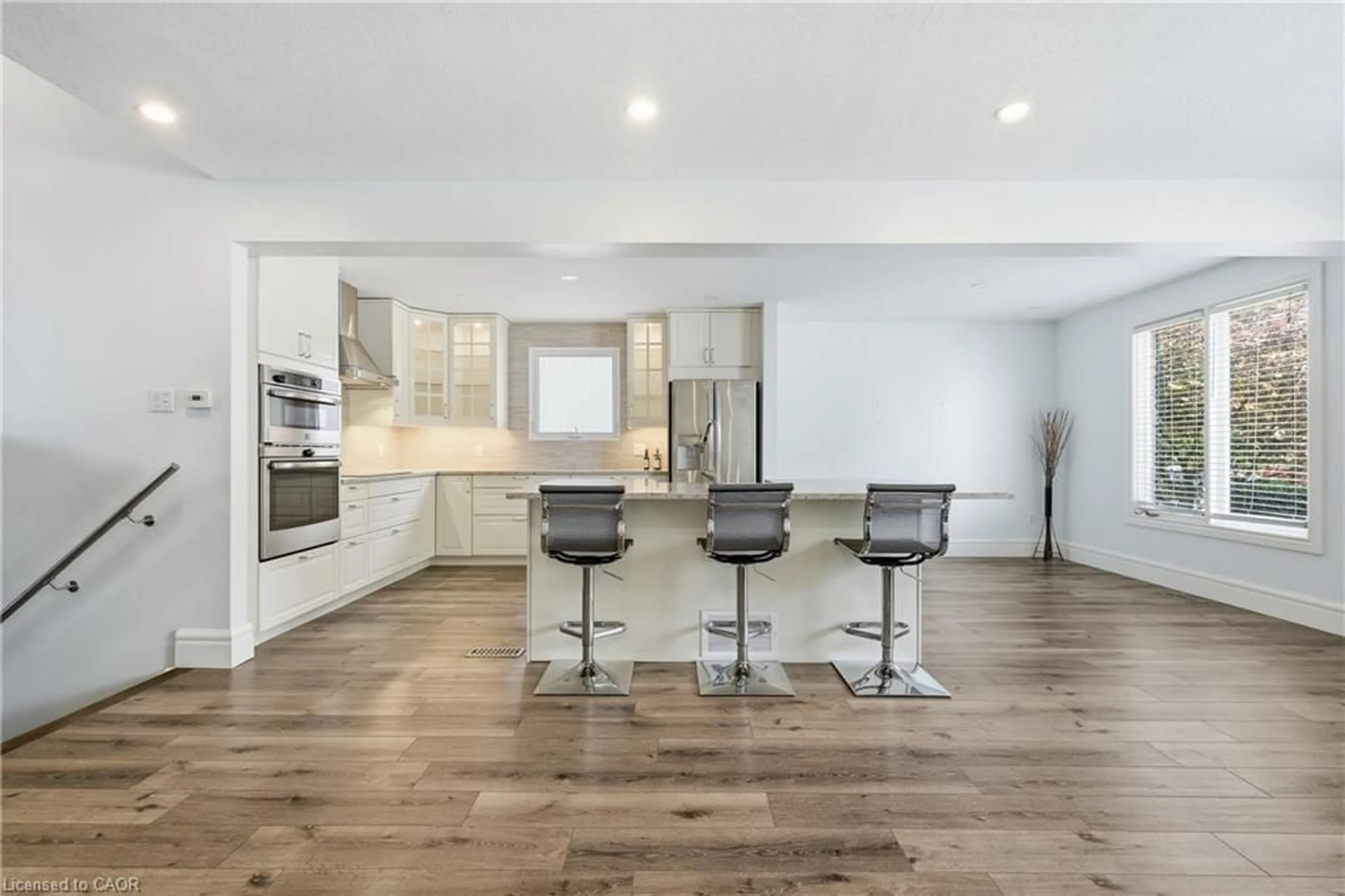 Open concept kitchen, unknown for 5062 Friesen Blvd, Beamsville Ontario L3J 0A6