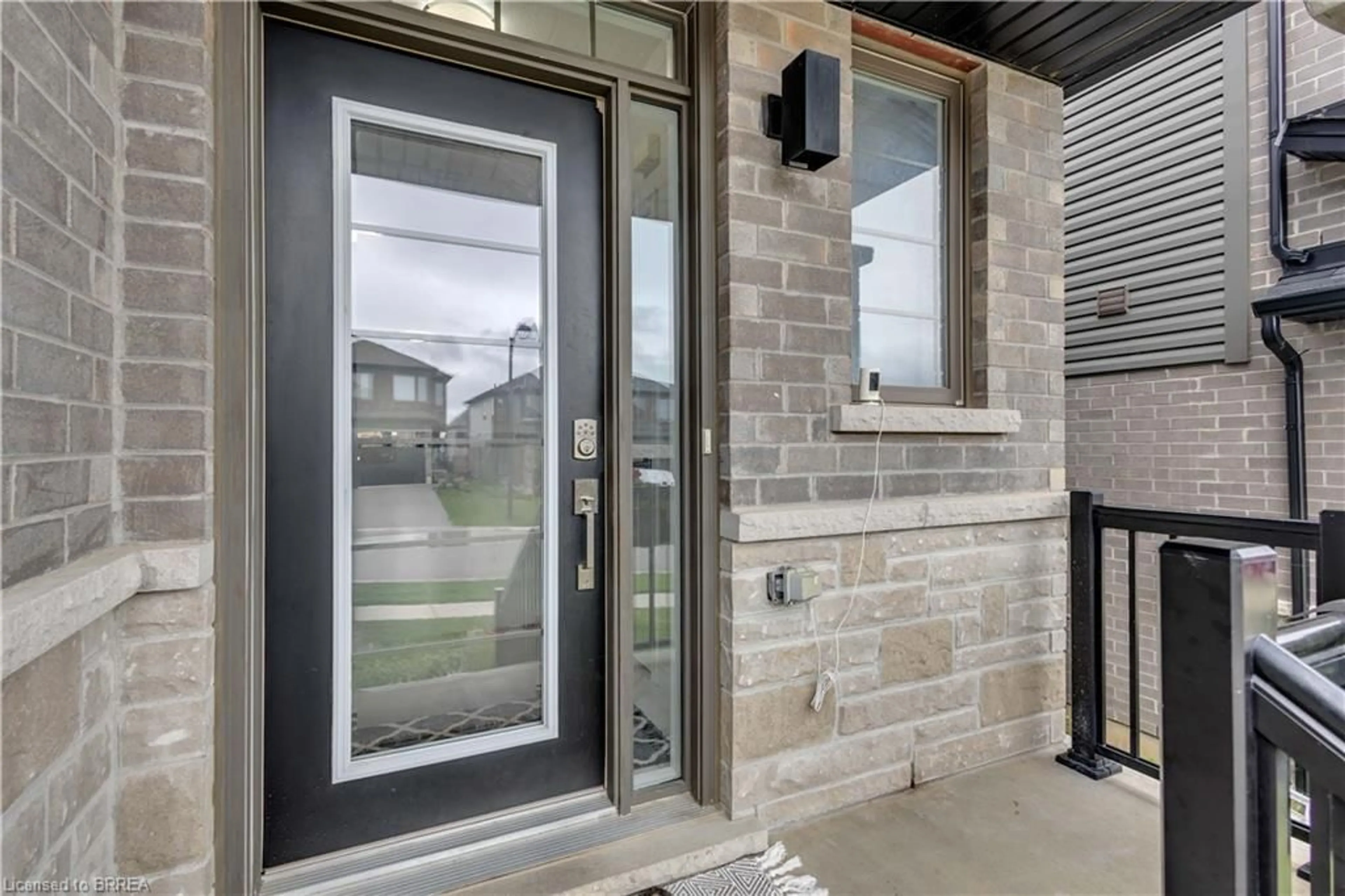 Indoor entryway for 26 Baker Lane, Paris Ontario N3L 0J7