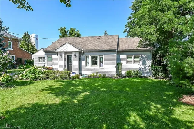 8 Victoria St, Hagersville 2