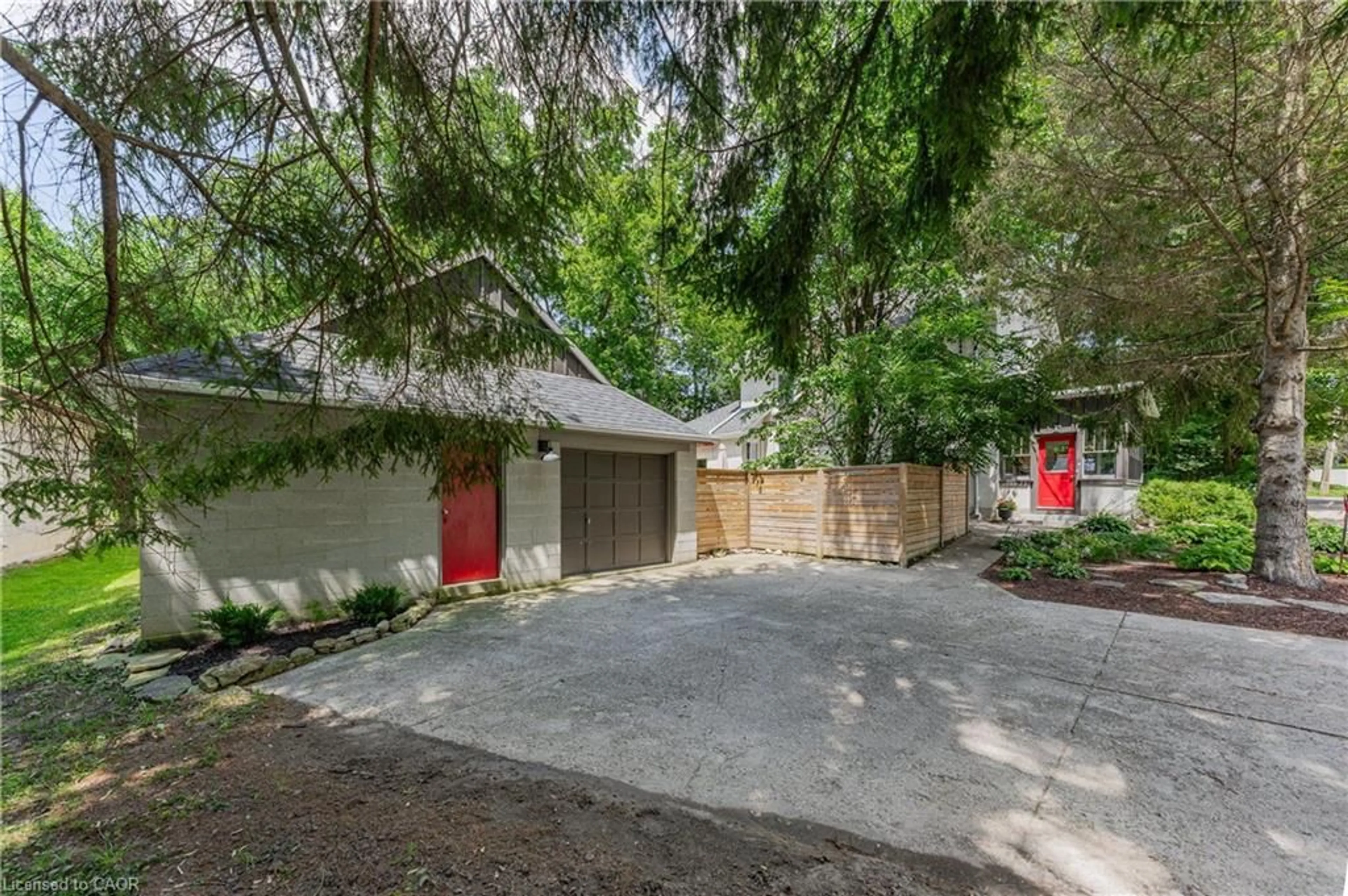 Unknown for 22 Sophia St, Elora Ontario N0B 1S0