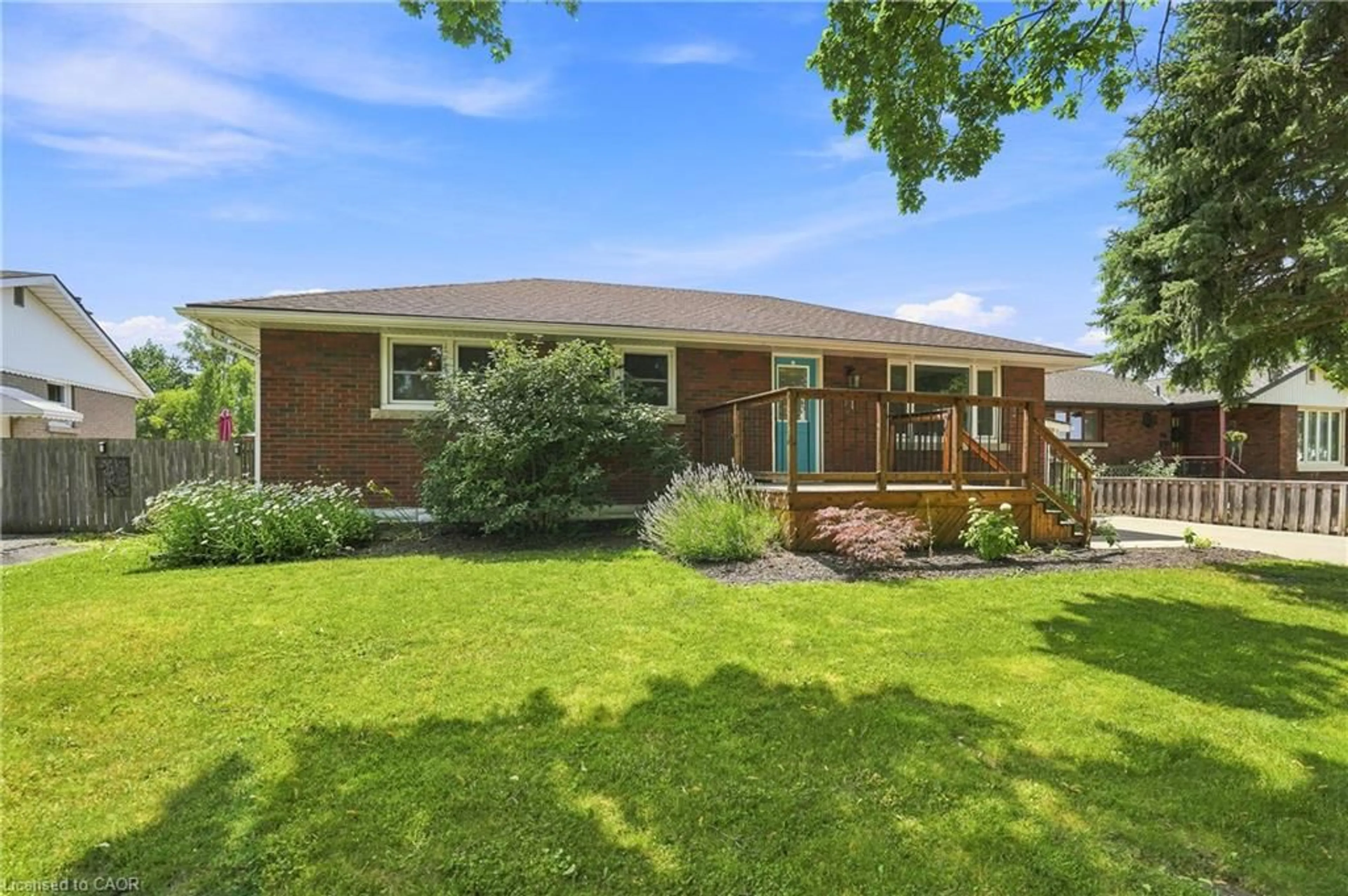 Home with brick exterior material, unknown for 31 Franklin Blvd, St. Catharines Ontario L2P 3E5
