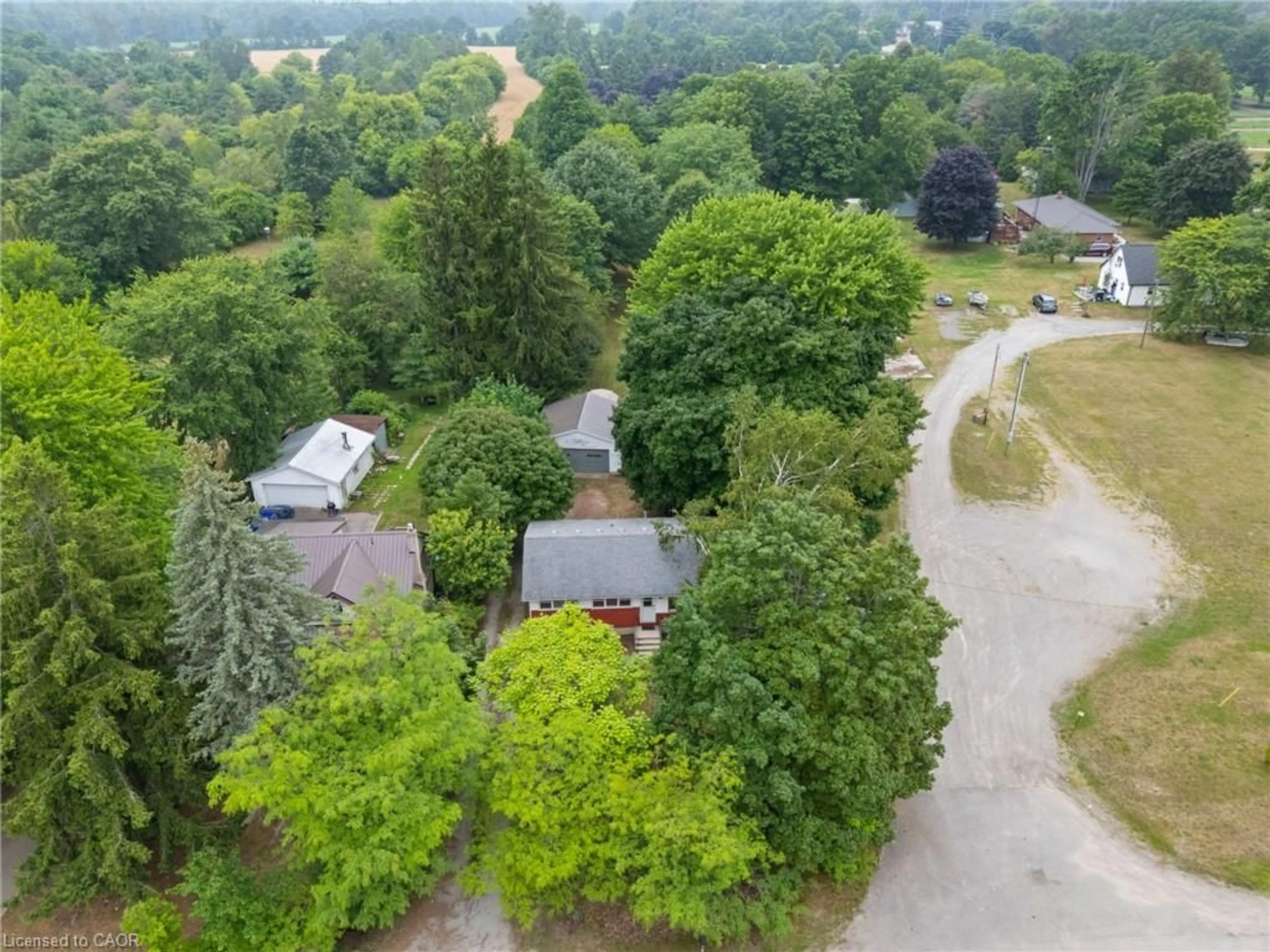 A pic from outside/outdoor area/front of a property/back of a property/a pic from drone, unknown for 14 Hillcrest Rd, Simcoe Ontario N3Y 4K6