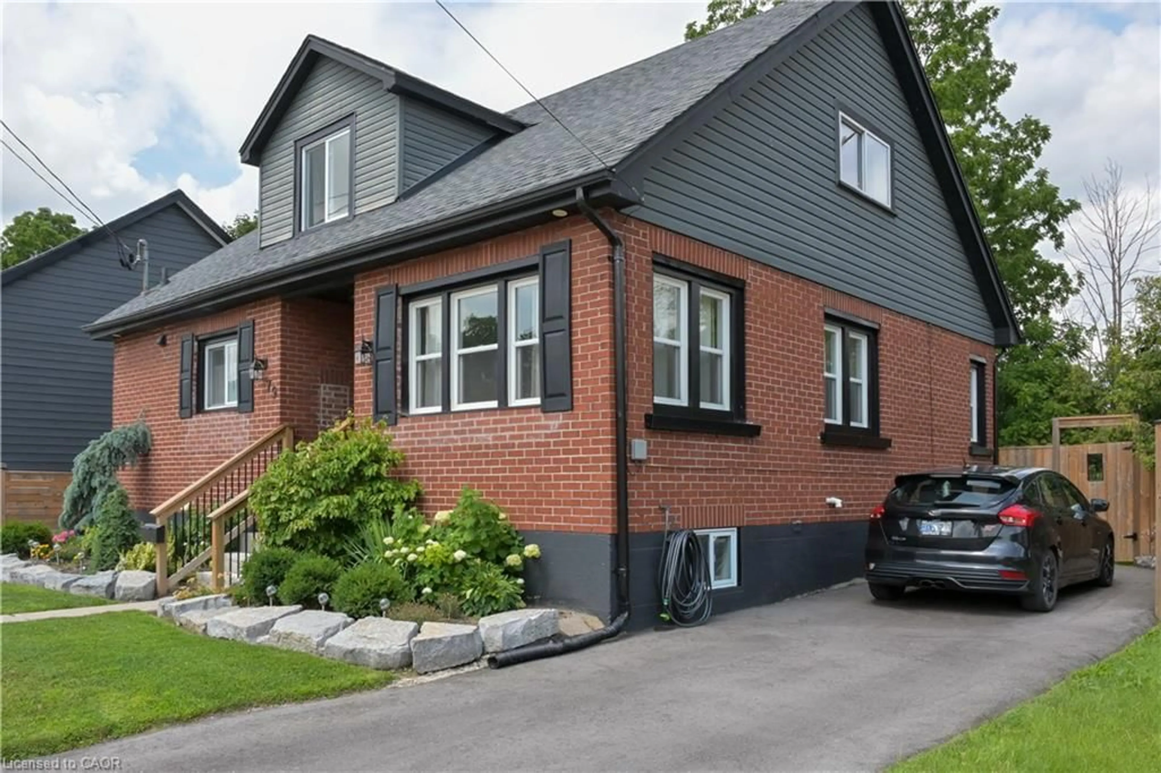 Home with brick exterior material, street for 79 Brunswick St, Brantford Ontario N3T 1G3