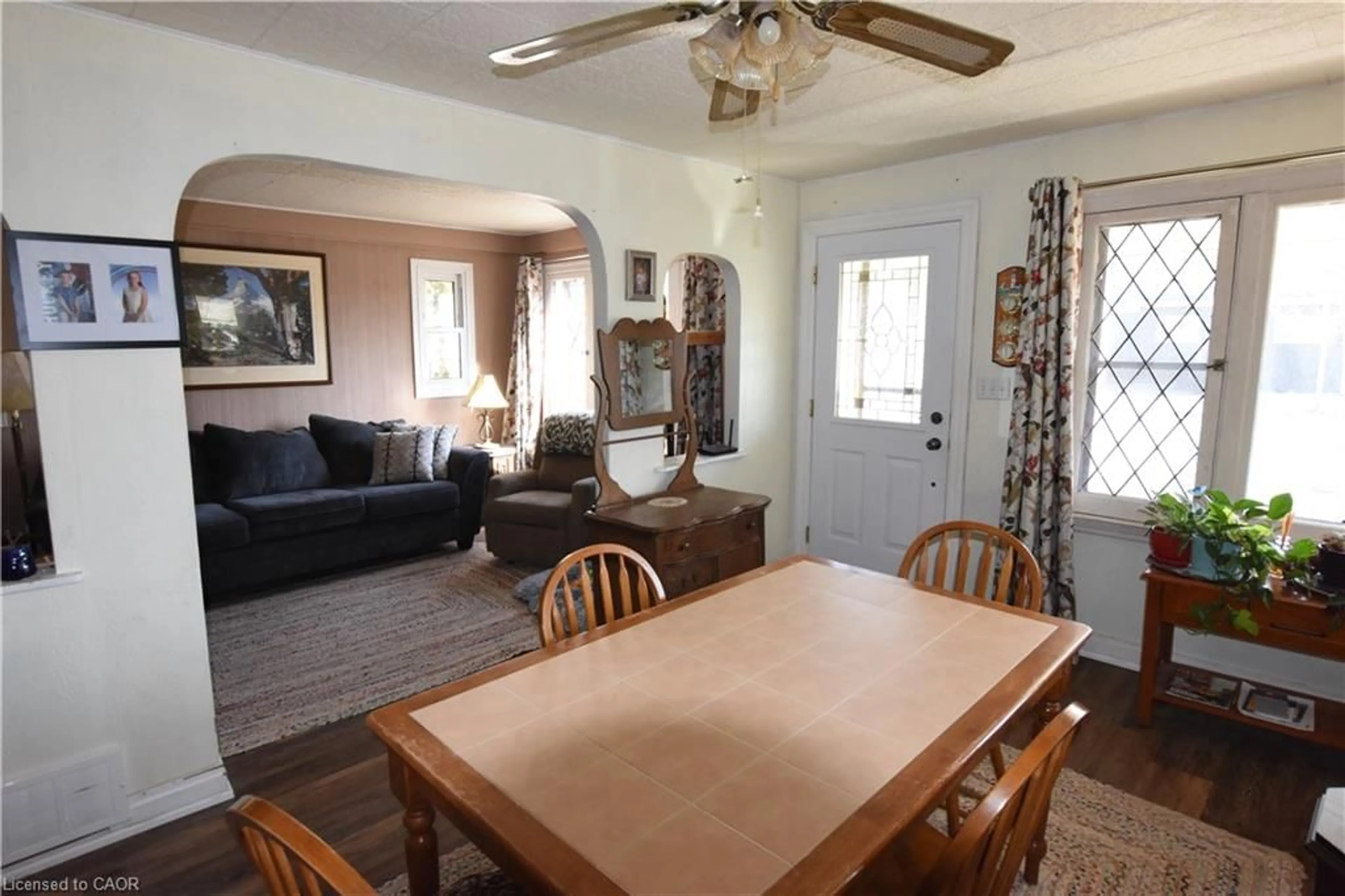 Unknown for 122 Bruce St, Waterford Ontario N0E 1Y0