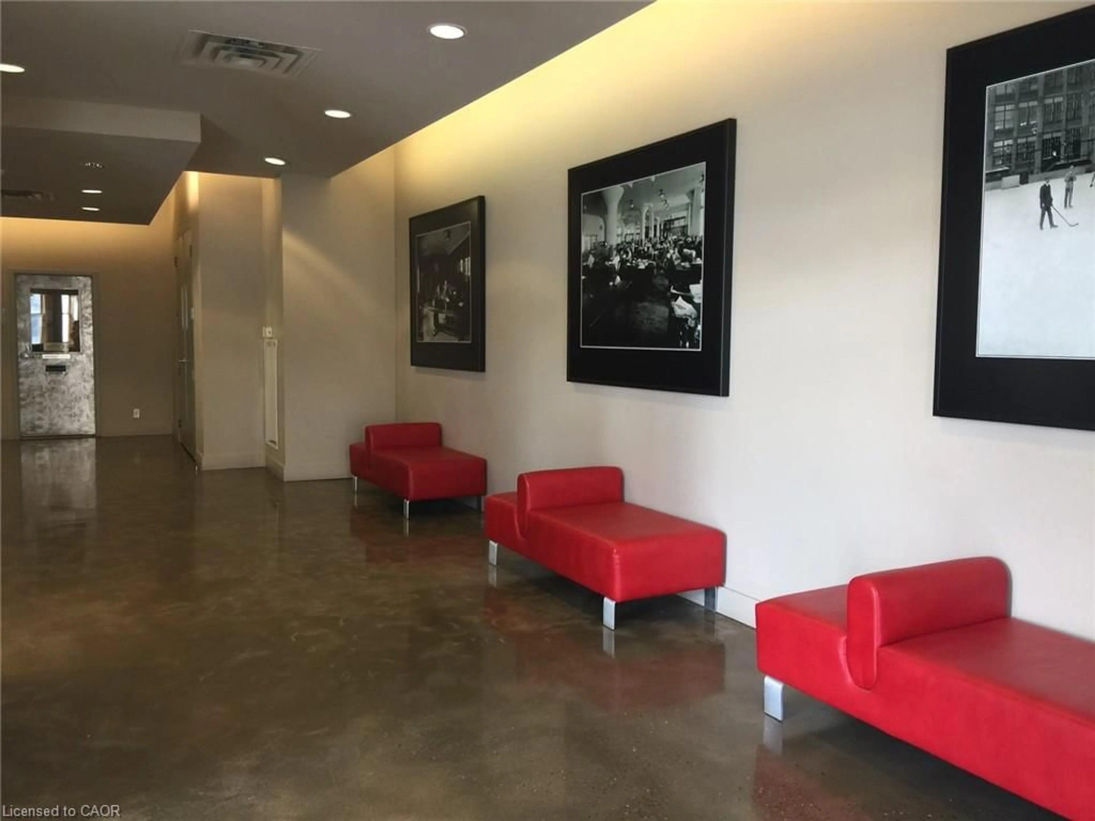 Lobby for 410 King St #203, Kitchener Ontario N2G 1C3