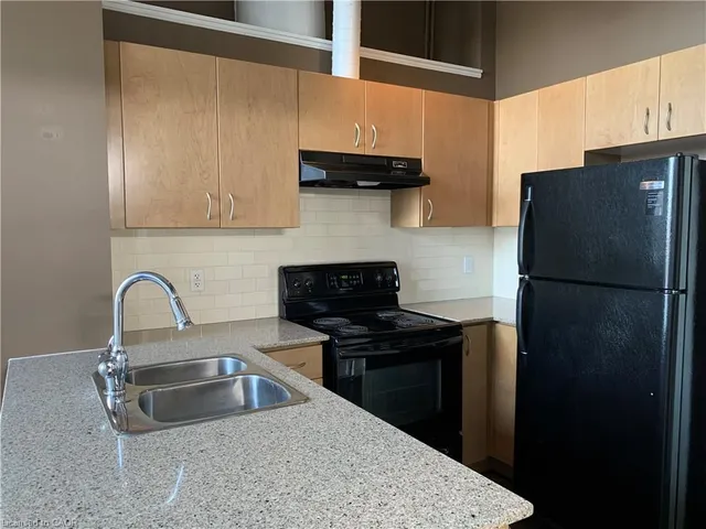 410 King St #203, Kitchener 5