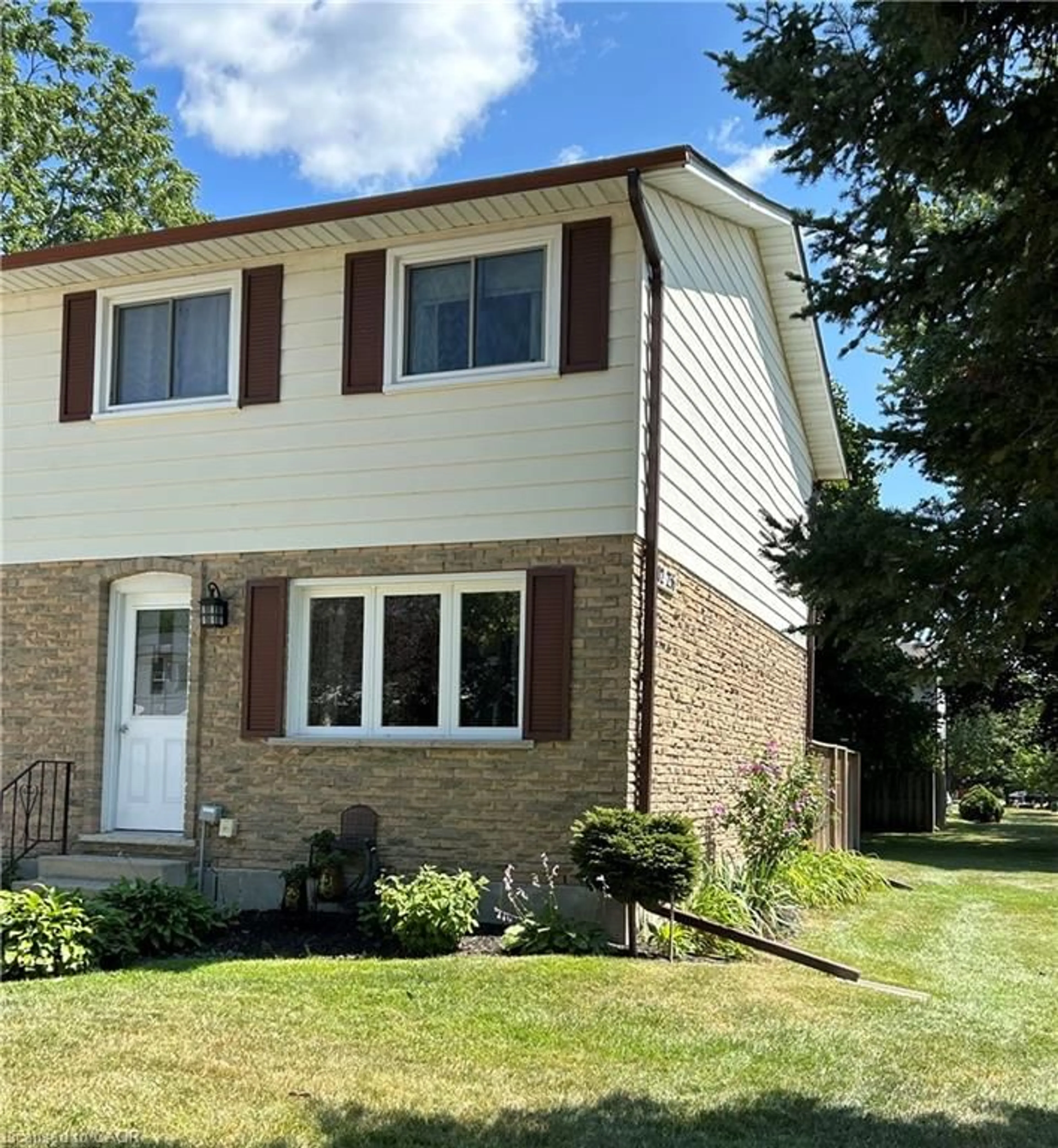 Home with vinyl exterior material, street for 202 Richardson Dr #29, Port Dover Ontario N0A 1N4