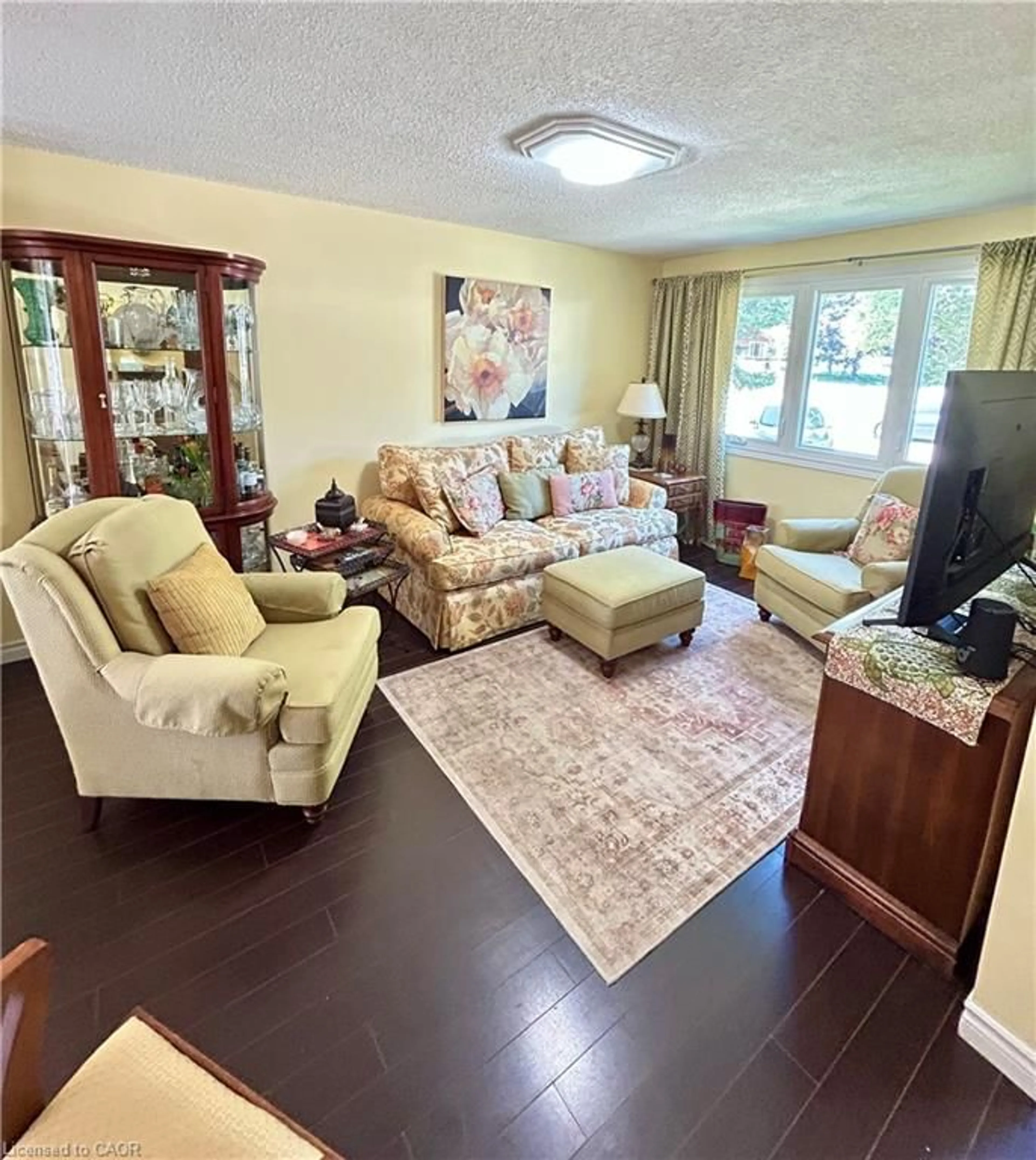 Living room with furniture, unknown for 202 Richardson Dr #29, Port Dover Ontario N0A 1N4
