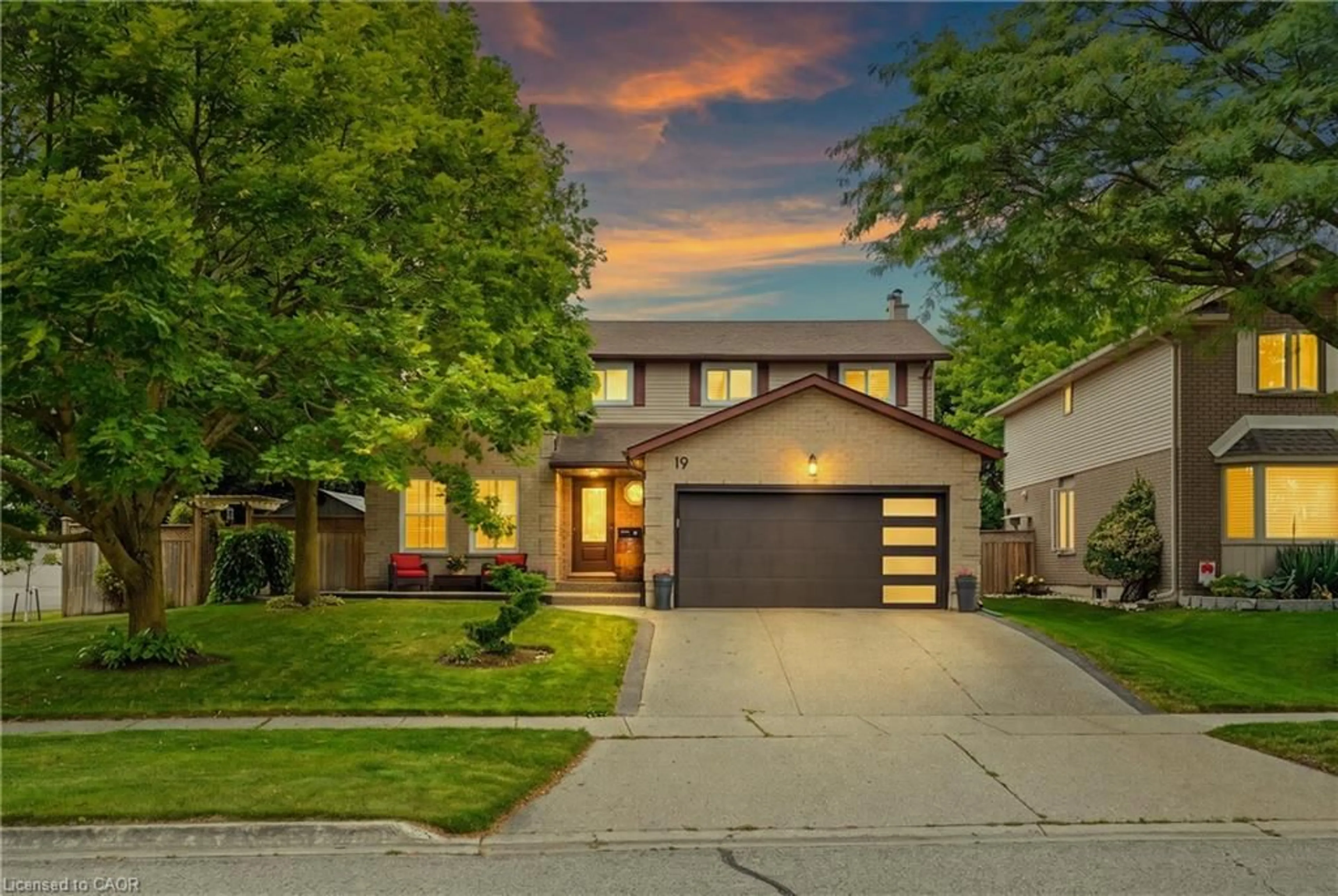 Home with brick exterior material, street for 19 Alona Ave, Cambridge Ontario N3C 3Y5